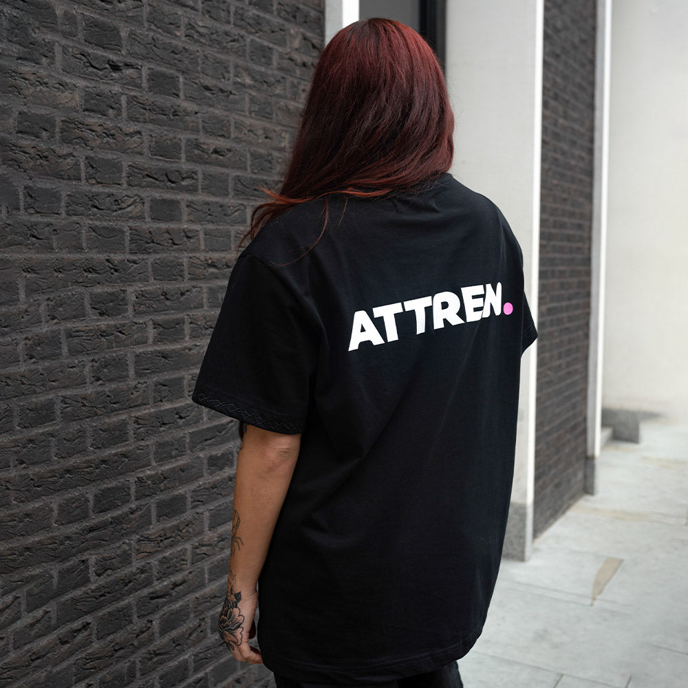 The Oversized Signature Tee Black at clothing store for women. Shop Now!