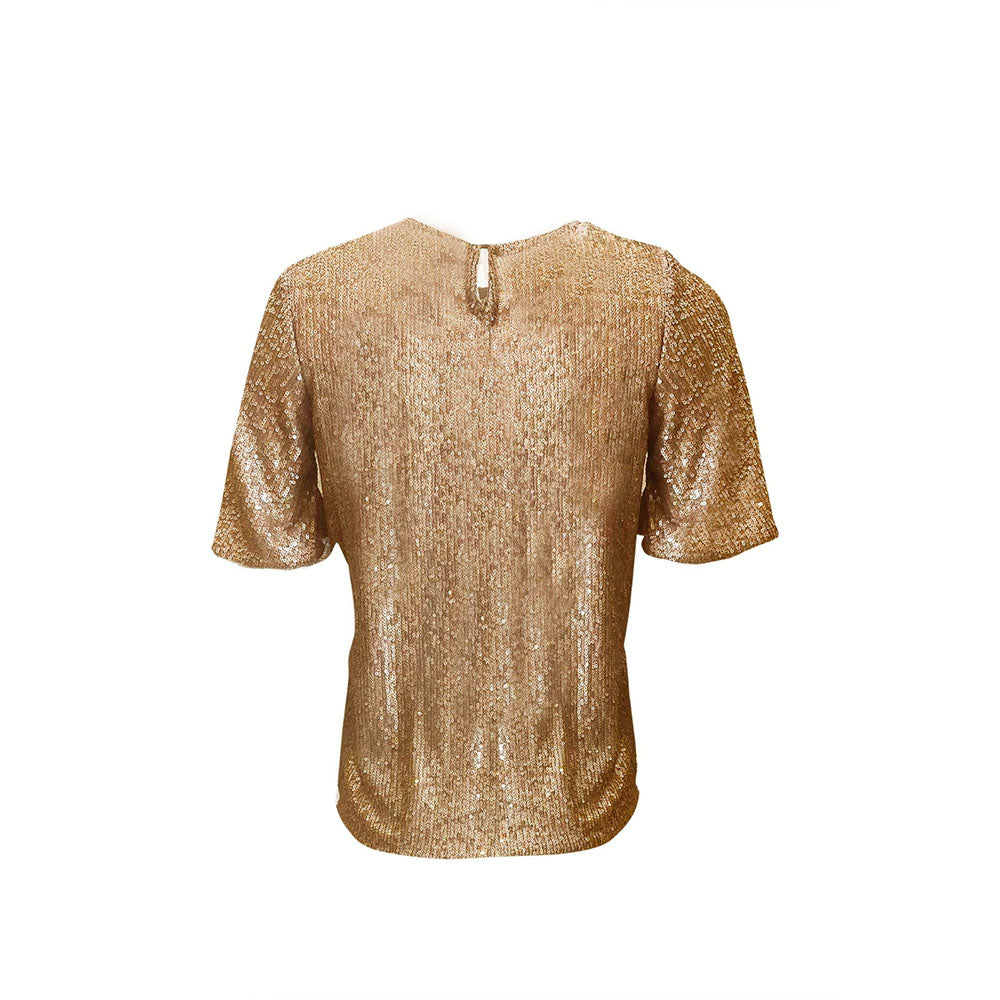 Experience effortless elegance with Top Gold, a staple for women shopping. Shop Now!