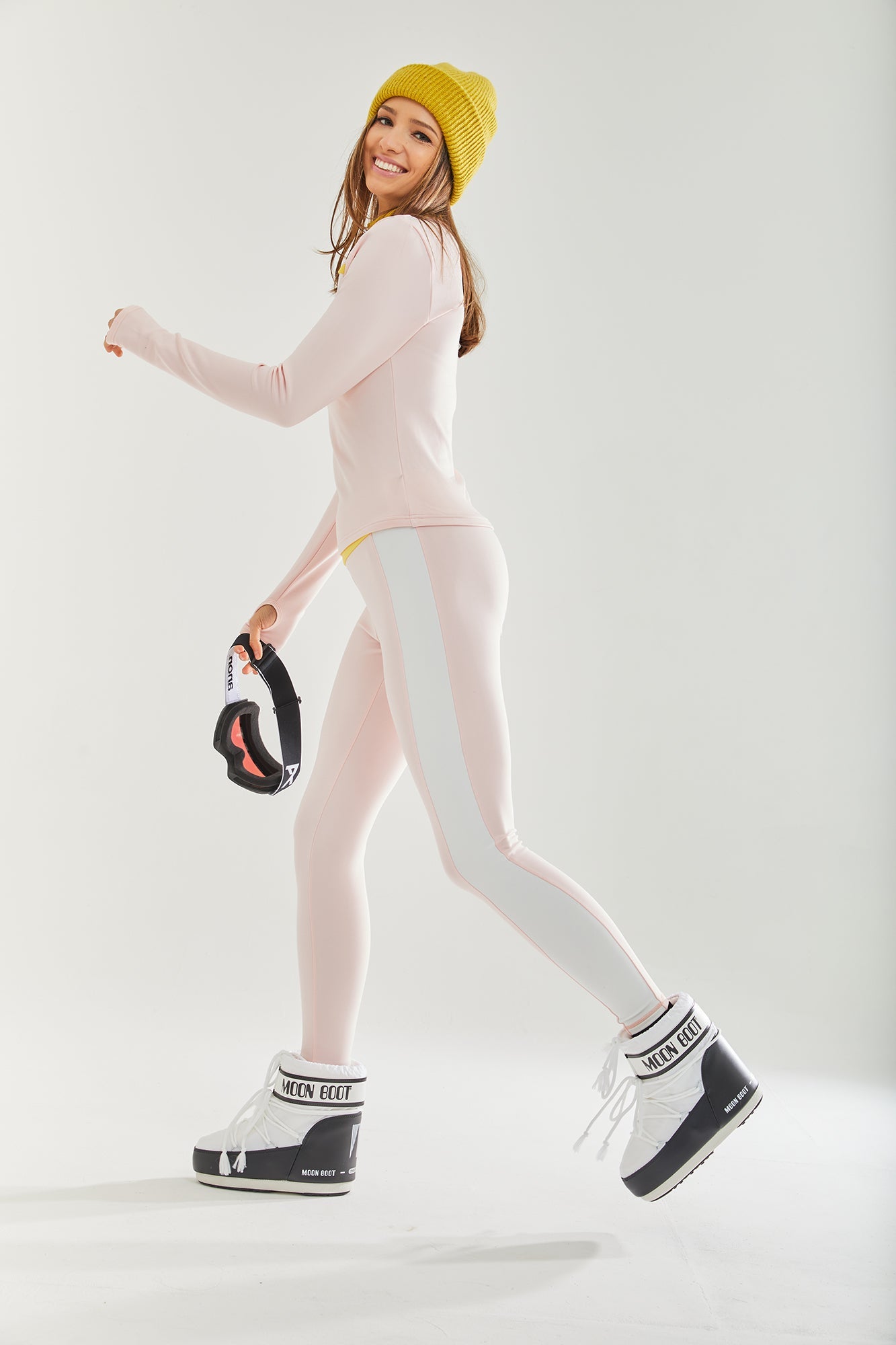 Women's Ski Base Layer Top In Pastel Colour Block - Long Sleeve, Color Block Pattern, Crew Neck, Stylish Winter Wear.