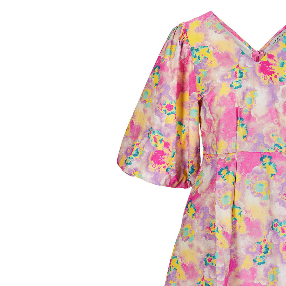 Shop the dress with Viola, a chic and elegant choice for any occasion. Perfect for elevating your style. Shop now!