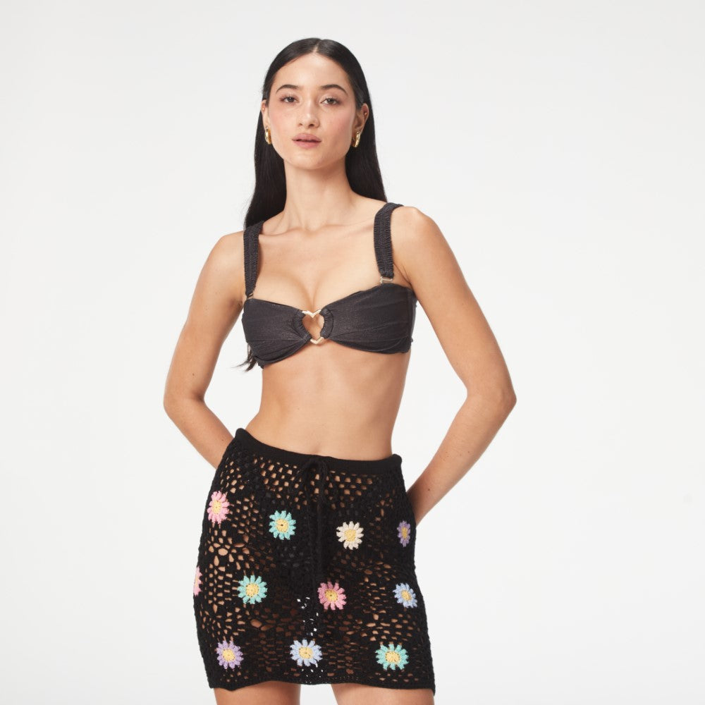 Vivi Black Skirt awaits in our online dress store for your elegant moments. Shop Now!