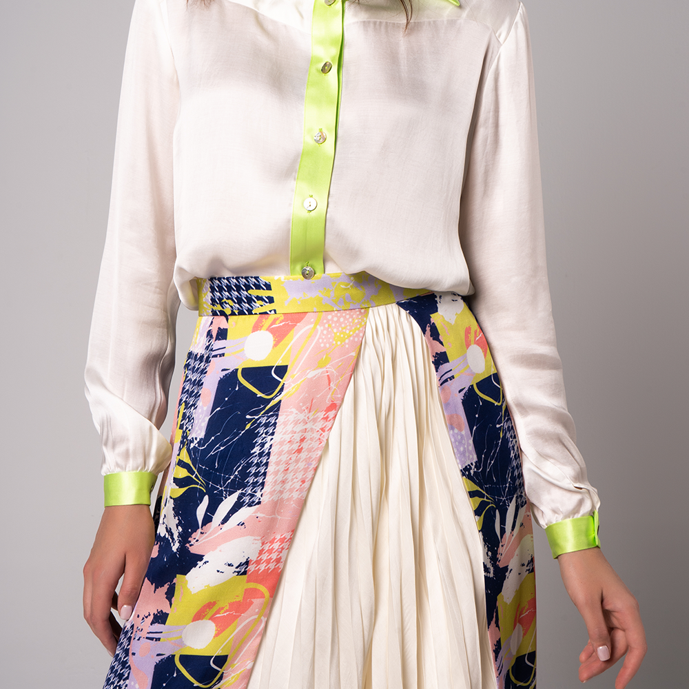 Colors can add life to any basic style. Coming with contrasting patches this shirt is a versatile element of fashion.