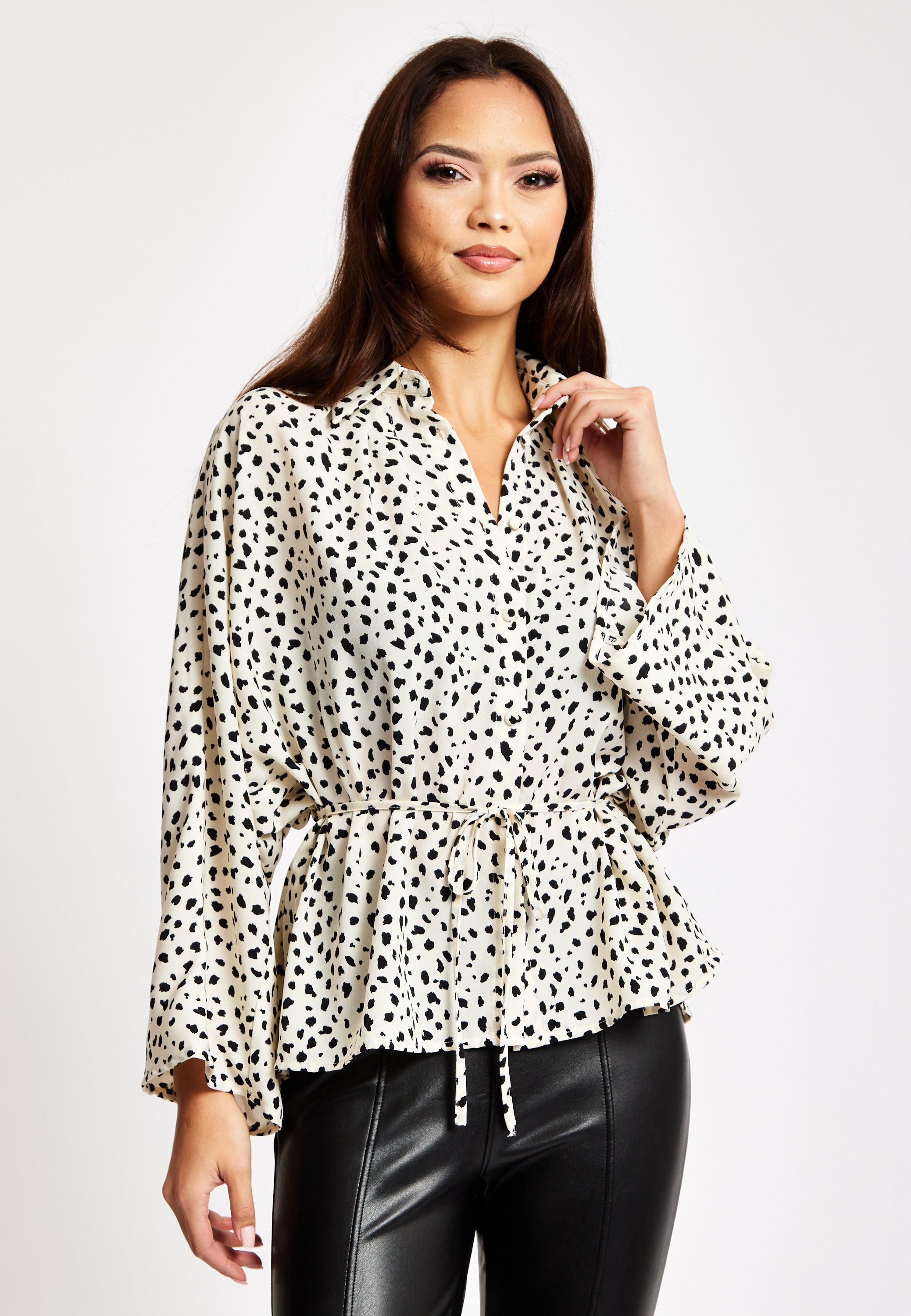 Women's Animal Print Shirt with Long Sleeves, Button-Up Front, Tie Waist, Shirt Collar, Regular Fit