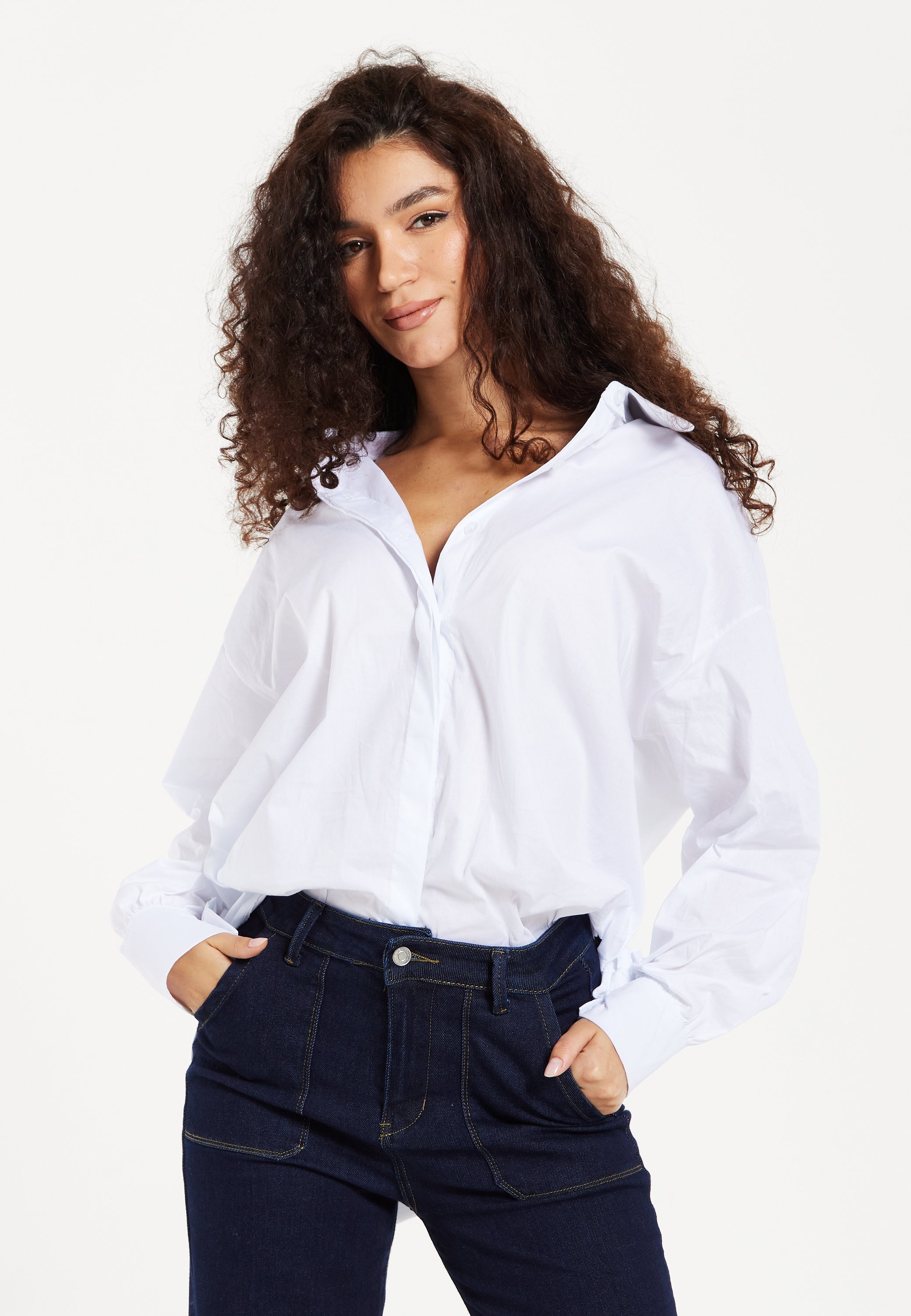 Women's Oversized Long Sleeve White Button-Down Shirt with Classic Collar and Concealed Buttons for Effortless Style