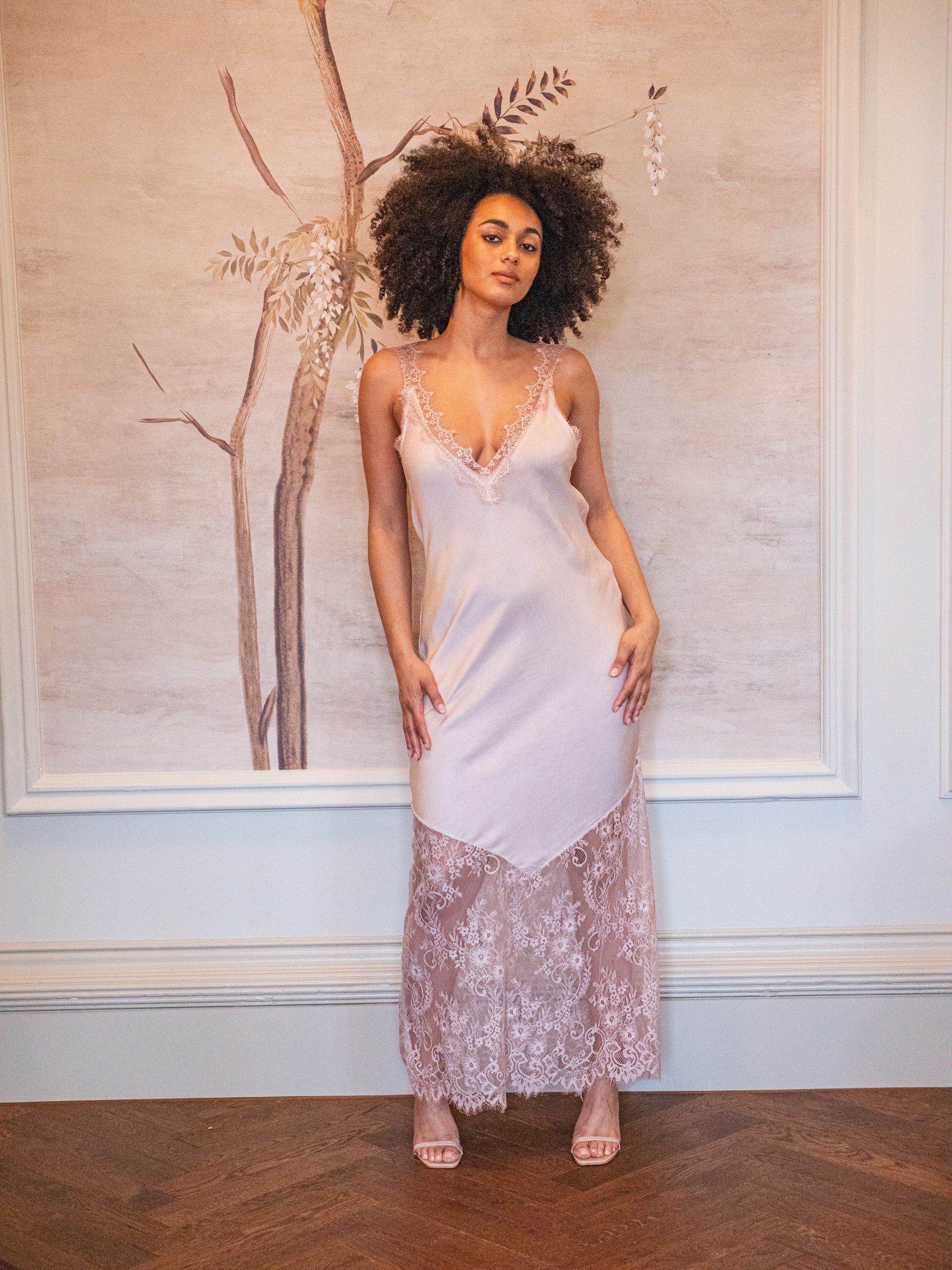 Women's Maxi Dress with Lace Detail V-Neck and Sleeveless Design in Rose Pink - Liquorish