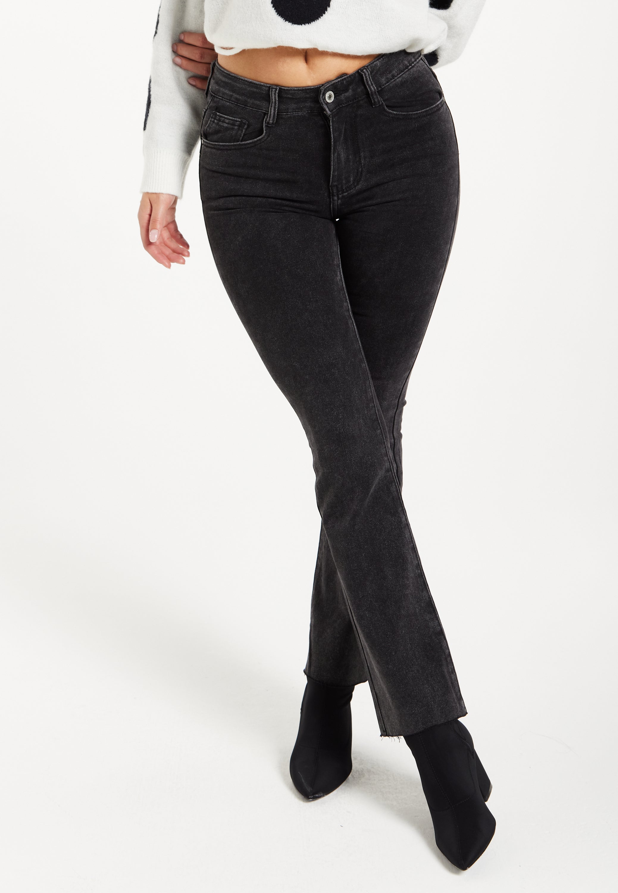 Women's Trousers: High-Waisted Black Jeans with Flattering Fit, Versatile Style, and Comfort - Liquorish
