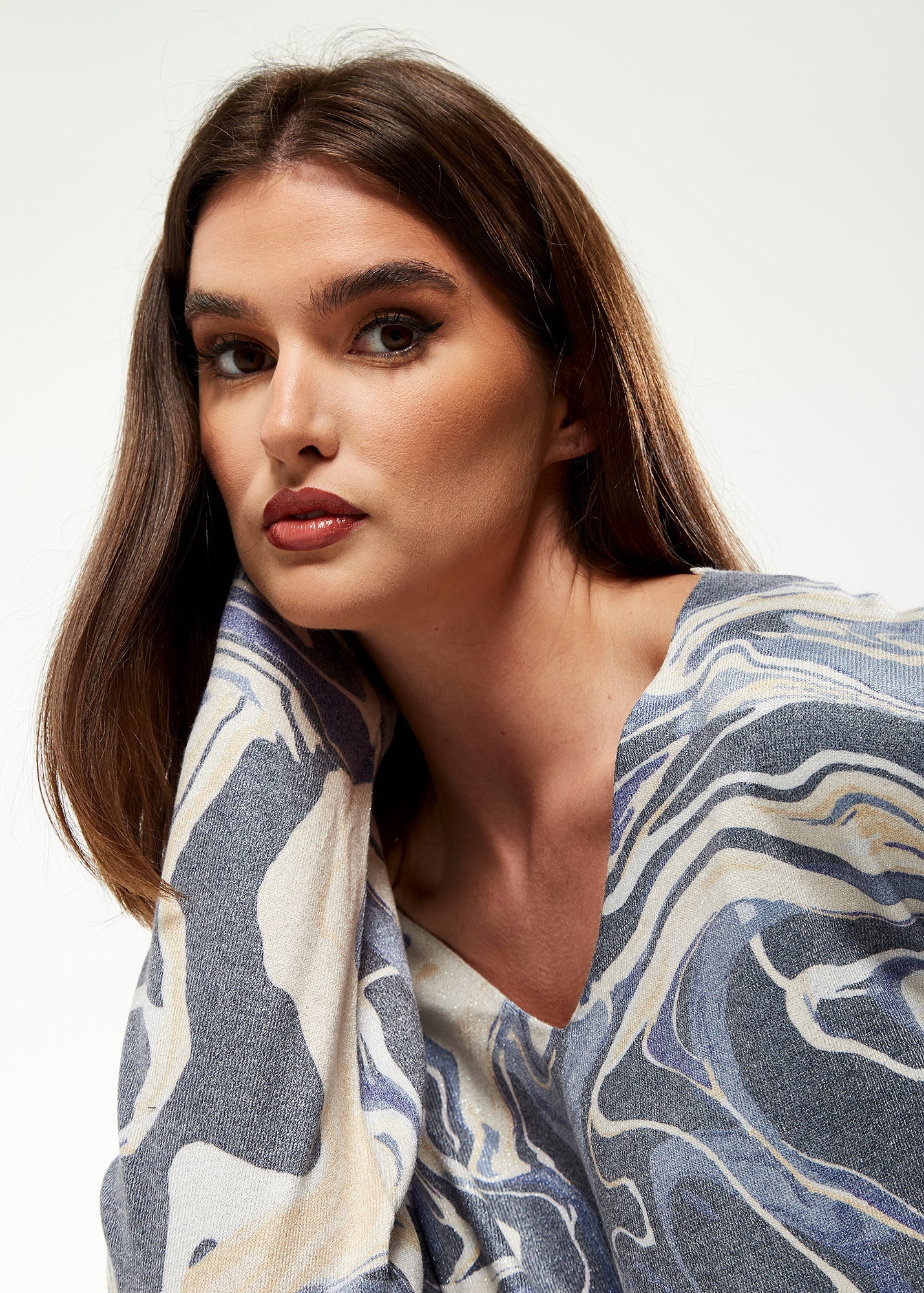 Women's Elegant Blue Marble Print V-neck Top with Full Length Sleeves for Stylish Versatility