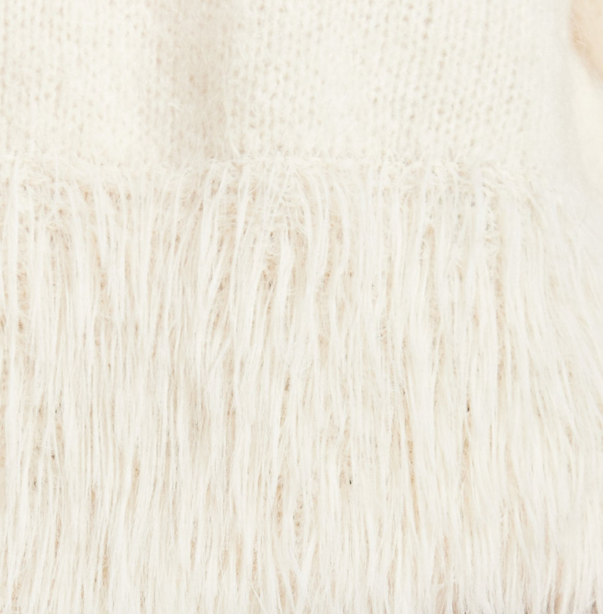 Women's Cream Short Sleeves Jumper with Chic Hem Detail and Loose Fit Design