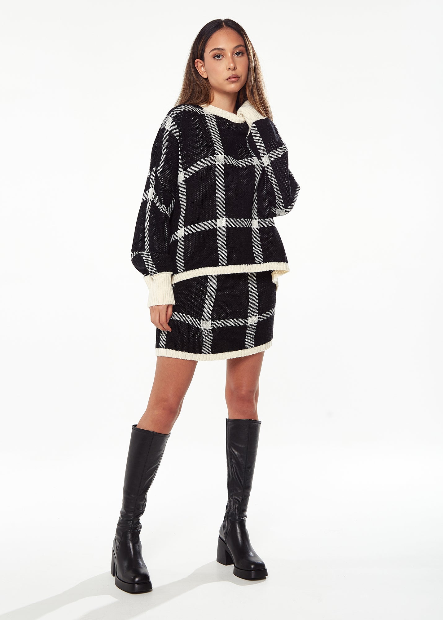 Women's Exclusive Checked Knitted Set - Black & White, Long Sleeves, Stylish Contrast Cuffs & Waistband, One-Size Fits All