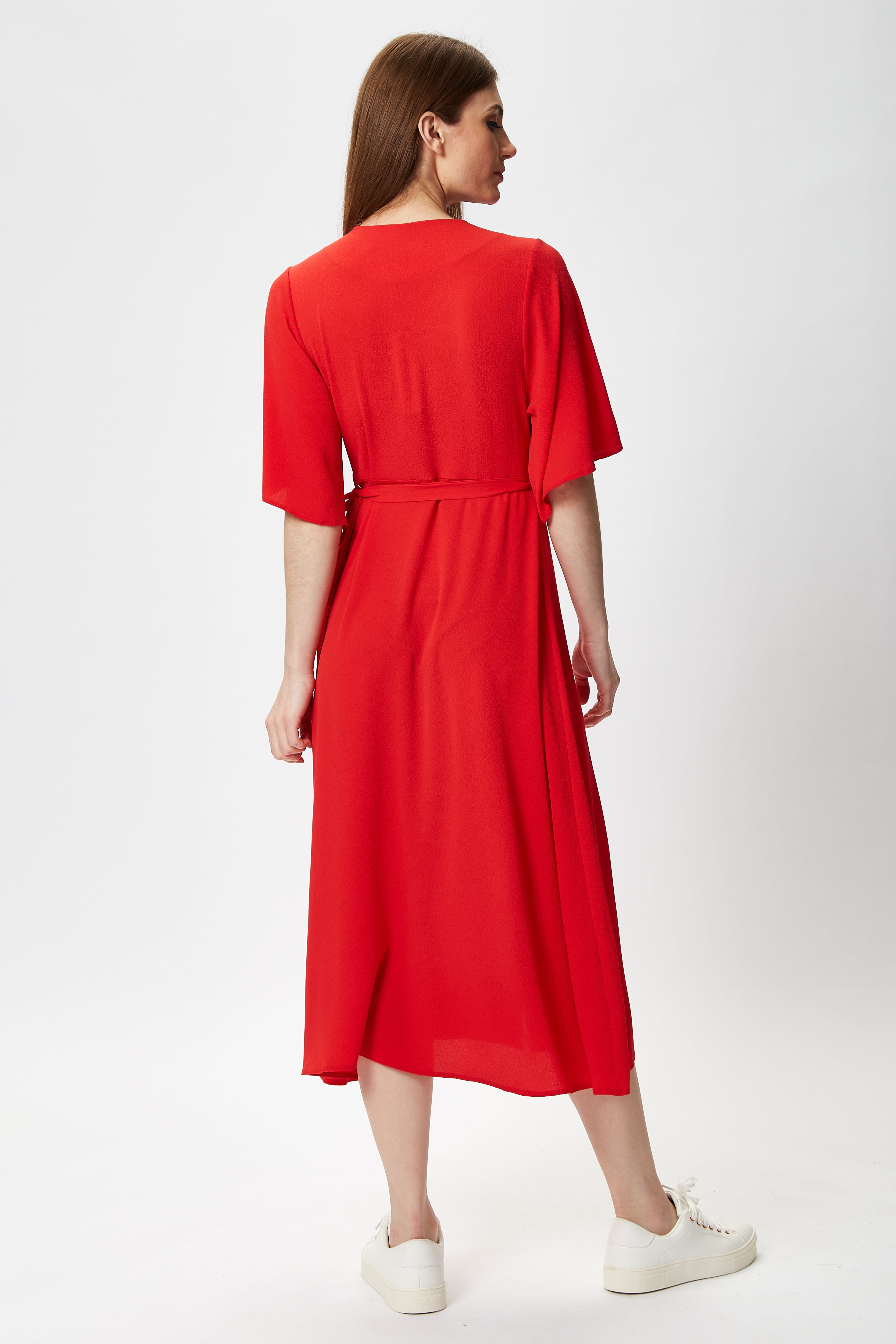 Discover the Women’s Midi Wrap Dress on leading online women’s clothing sites. Shop Now!