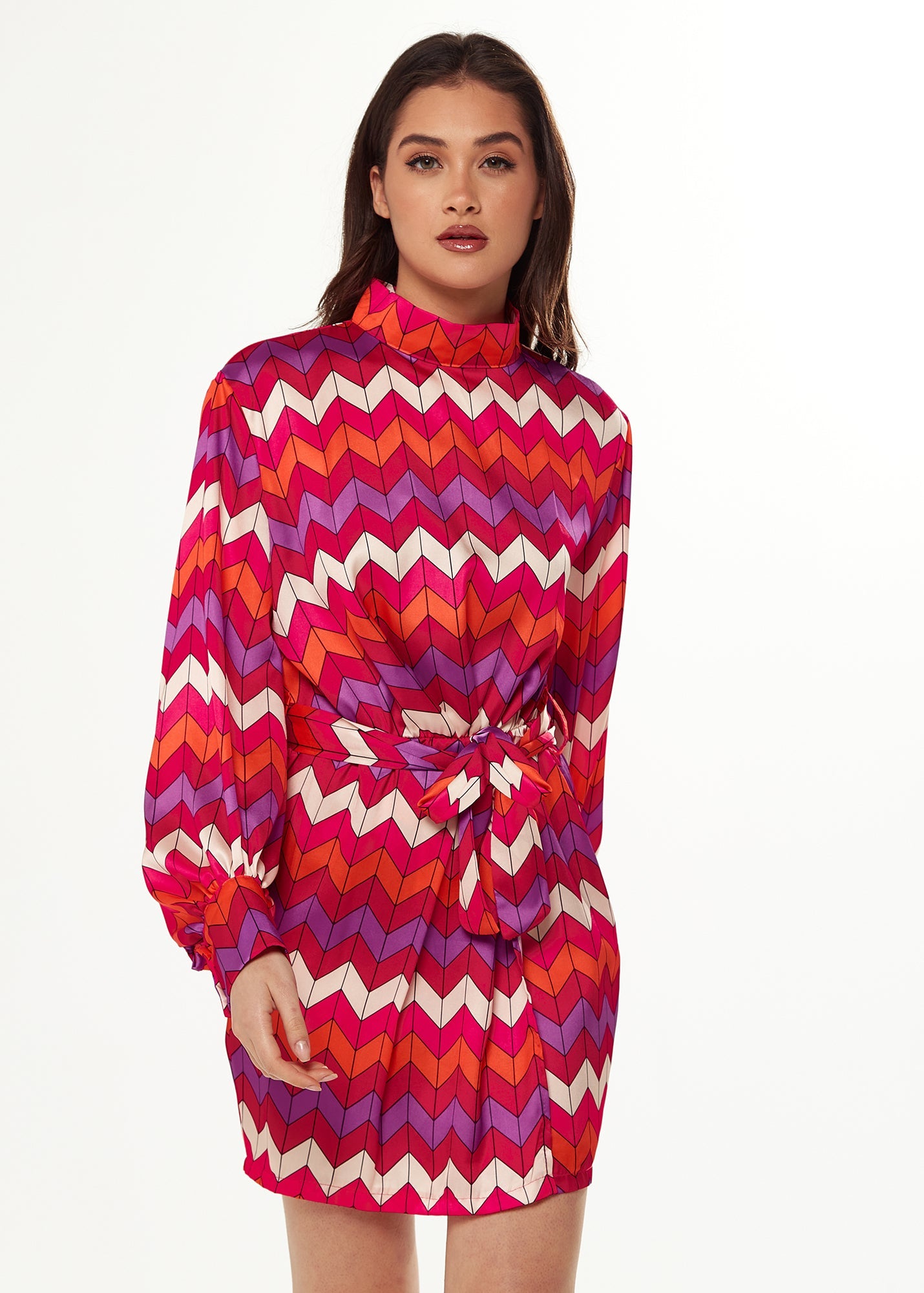 Women's Mini Dress in Warm Tones with Puffy Sleeves and Gathered Waist - Exclusive Liquorish Zig Zag Print