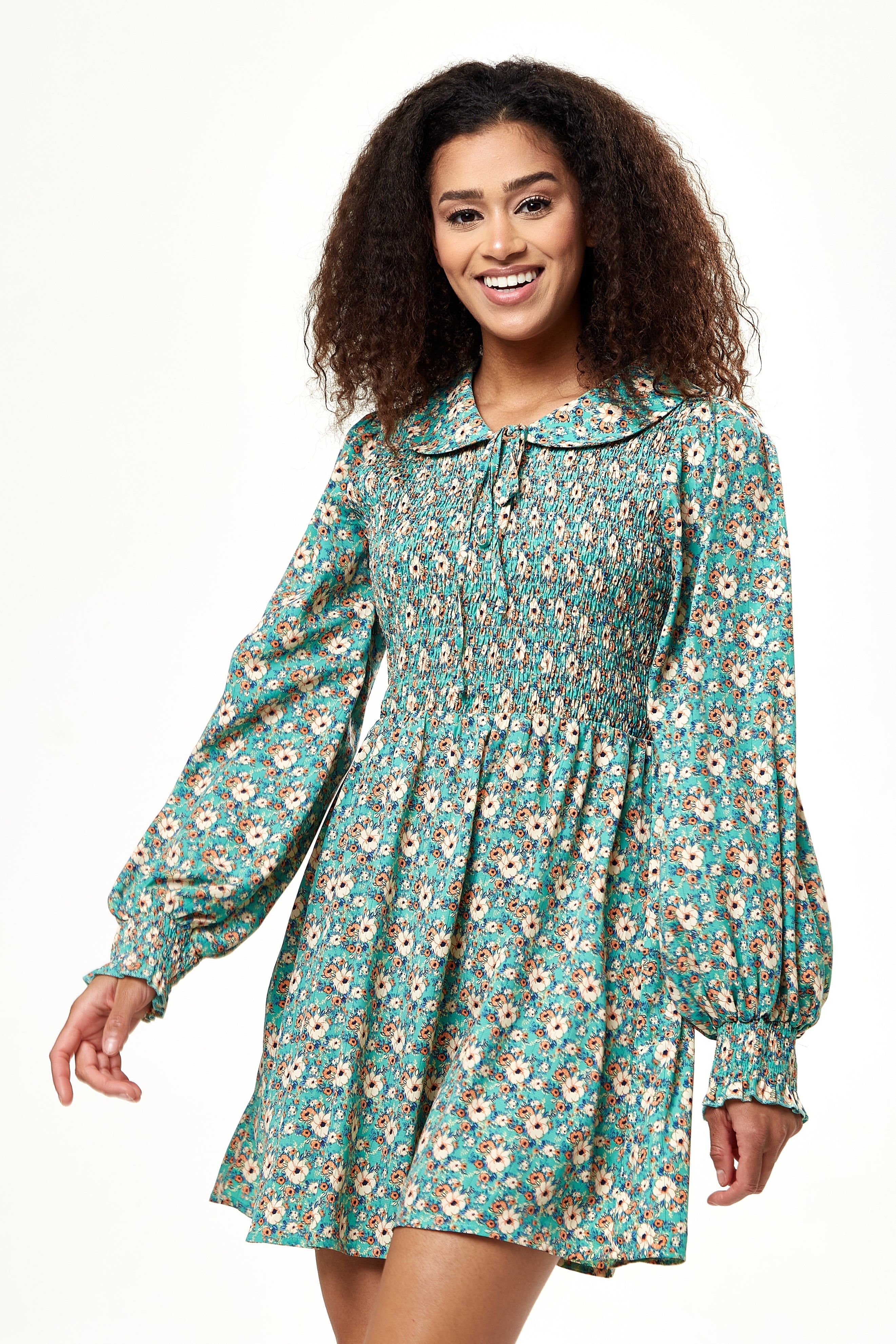 Women’s Mini Dress with Balloon Sleeves in Green featuring Peter Pan Collar - Liquorish