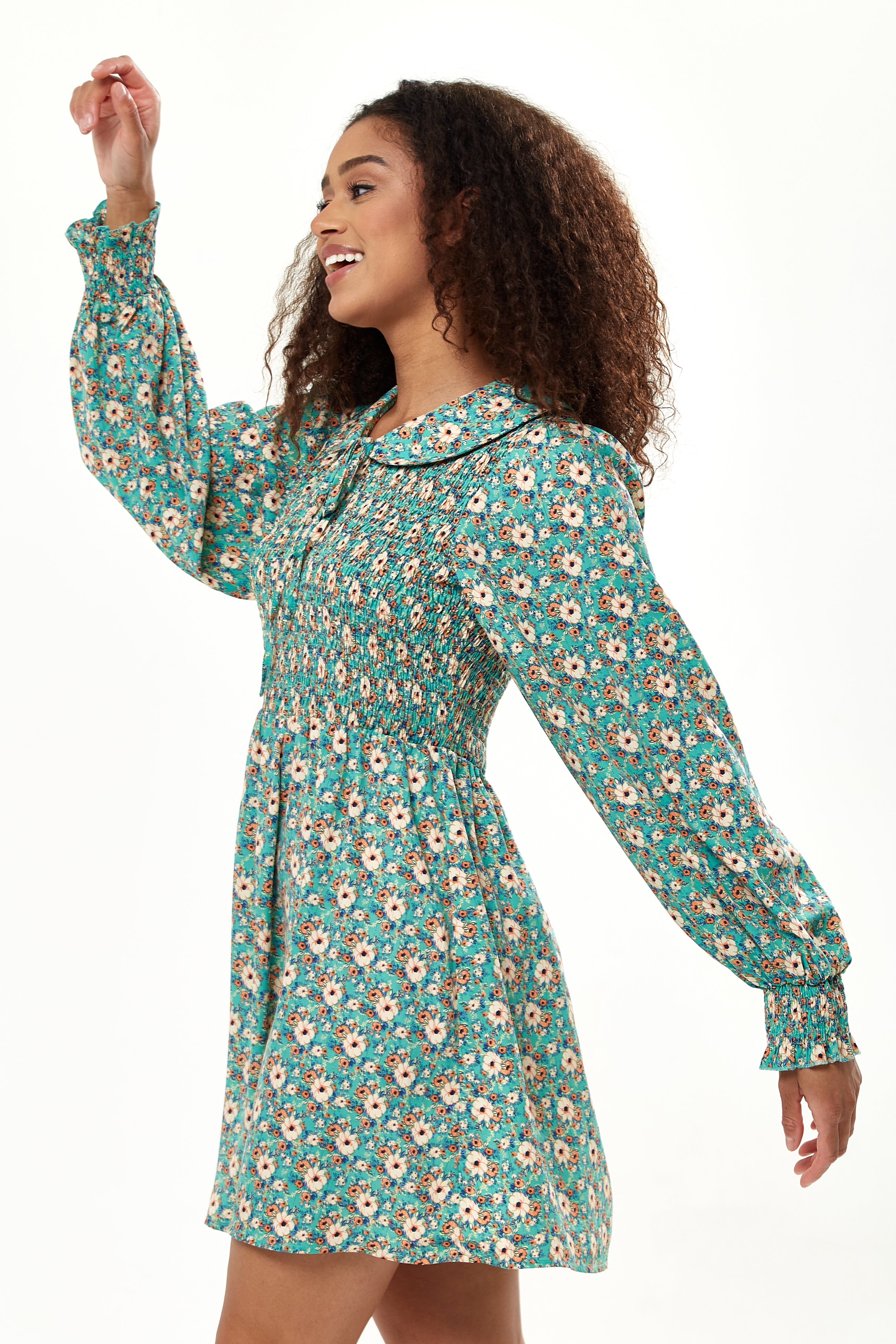 Women’s Mini Dress with Balloon Sleeves in Green featuring Peter Pan Collar - Liquorish