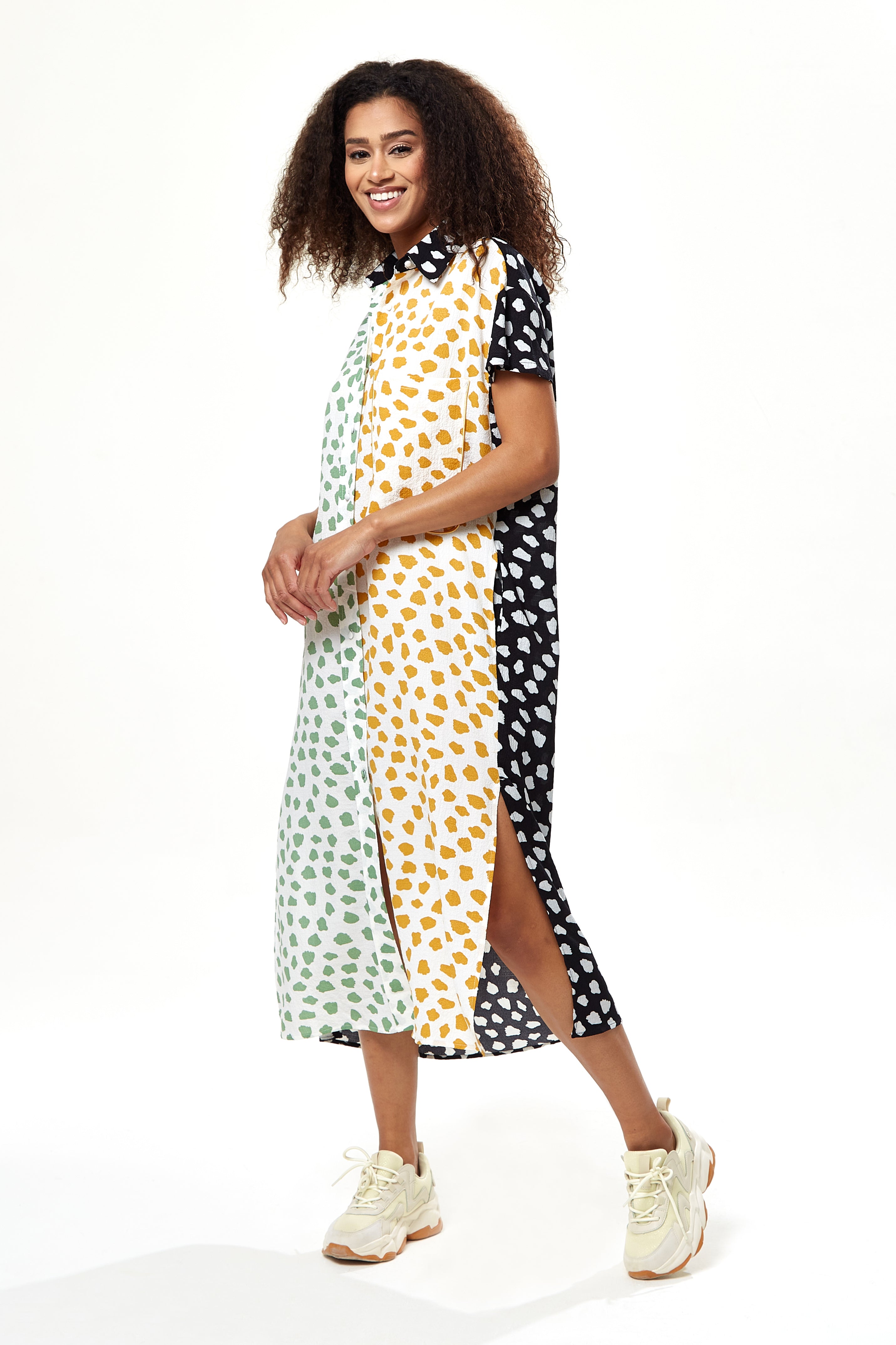 Women’s Midi Dress, Oversized Animal Print Shirt Dress with Black Collar, Short Sleeves, Button-Up Front, Chic and Comfortable Fashion