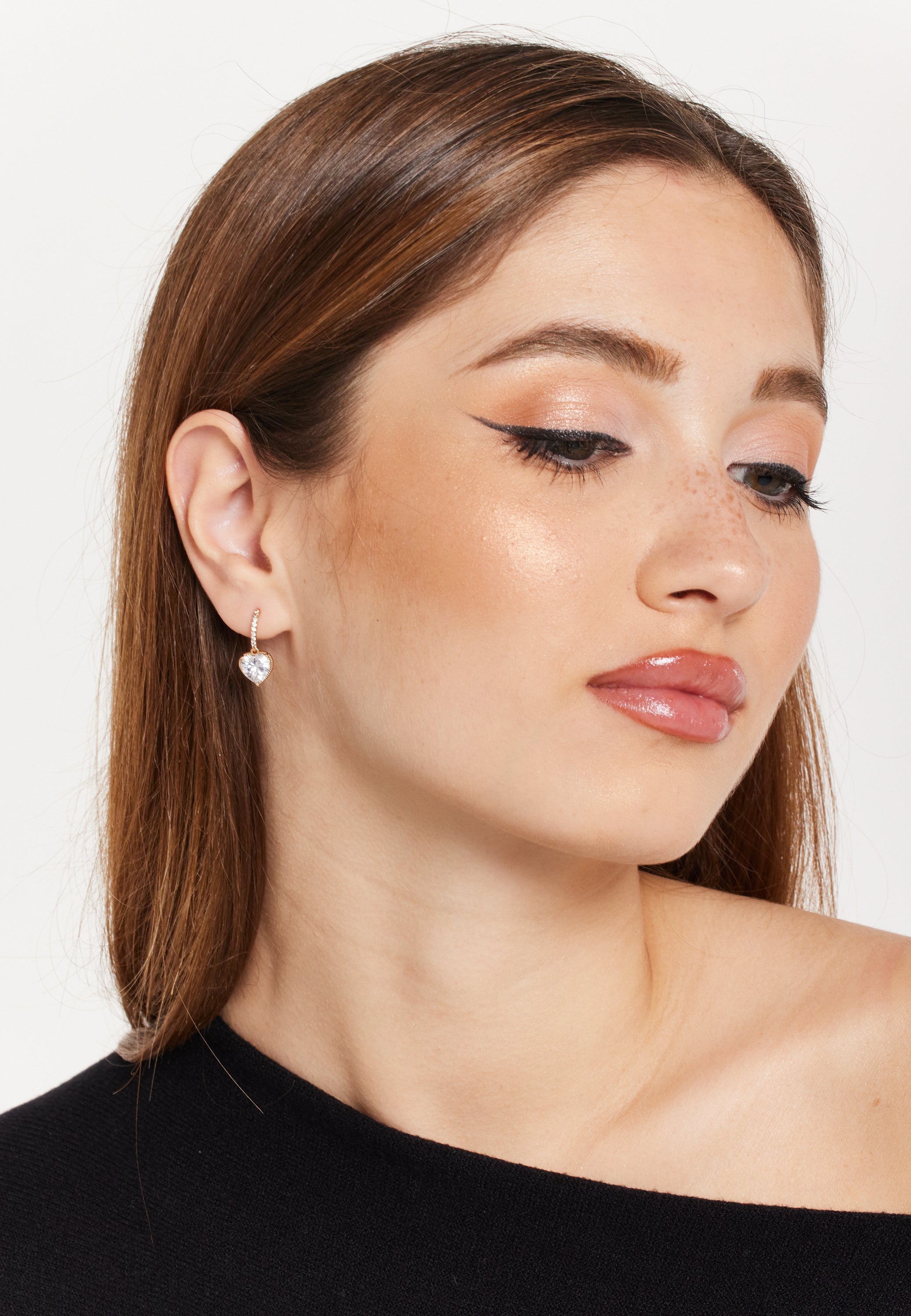 Diamond Heart Gold Drop Dangle Earrings