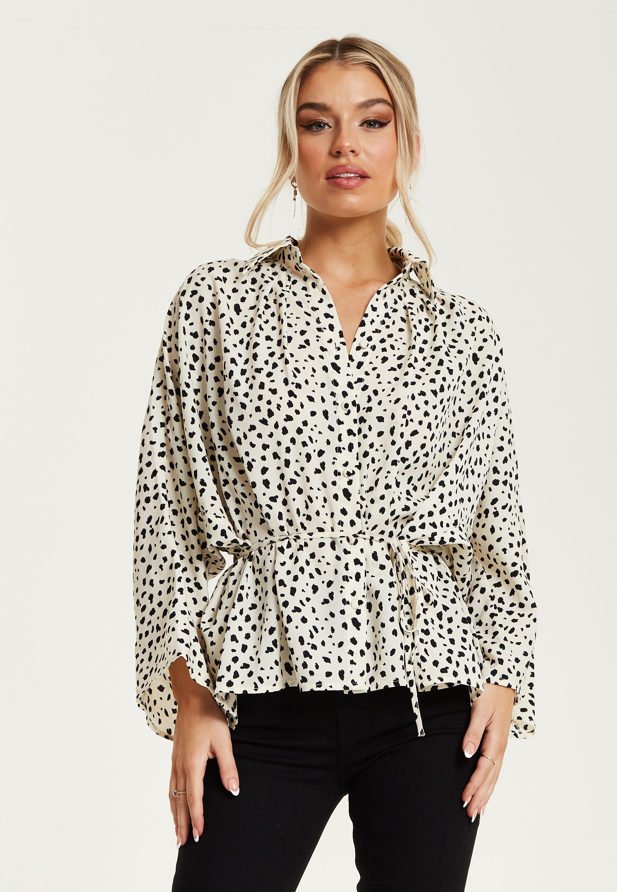 Women's Animal Print Shirt with Long Sleeves, Button-Up Front, Tie Waist, Shirt Collar, Regular Fit