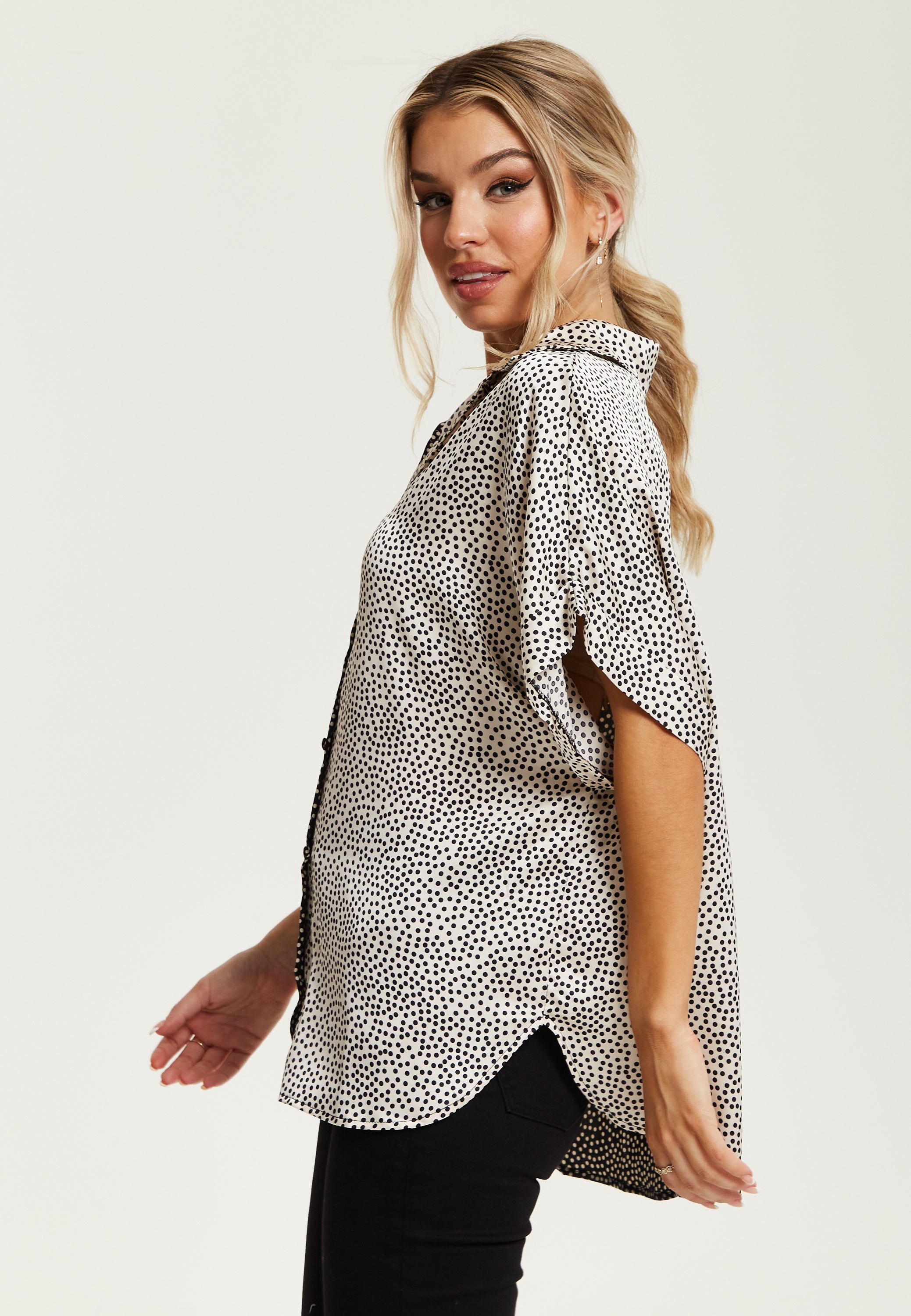 Women’s Monochrome Polka Dot Print Shirt with Short Sleeves, Button-Up Front, Regular Fit, Shirt Collar