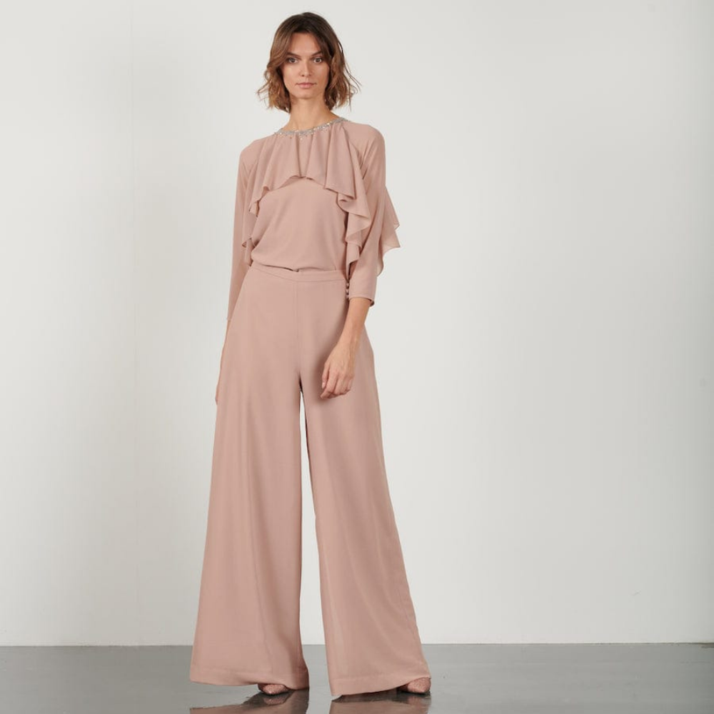 Flowy palazzo pants in chiffon, 100% polyester. Effortless elegance and comfort combined.