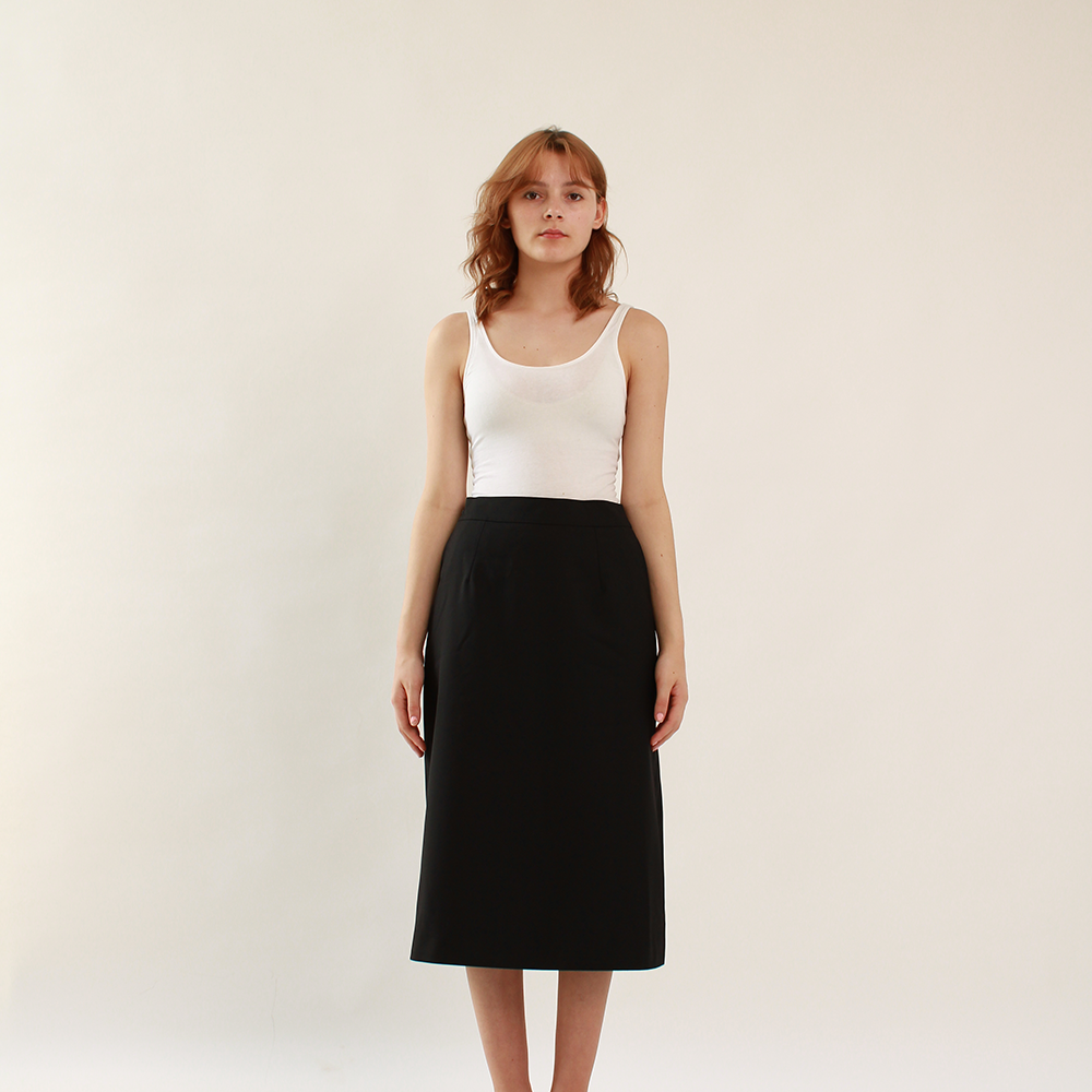 Discover the Ahkeke Black A-Line Cotton Skirt at our store for clothing. Perfect for any occasion. Shop now for timeless elegance. Shop now!