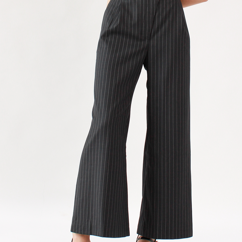 Discover Ahkeke London’s full-length flare stripe trousers. Perfect for any occasion. Shop now and elevate your style. Shop now!