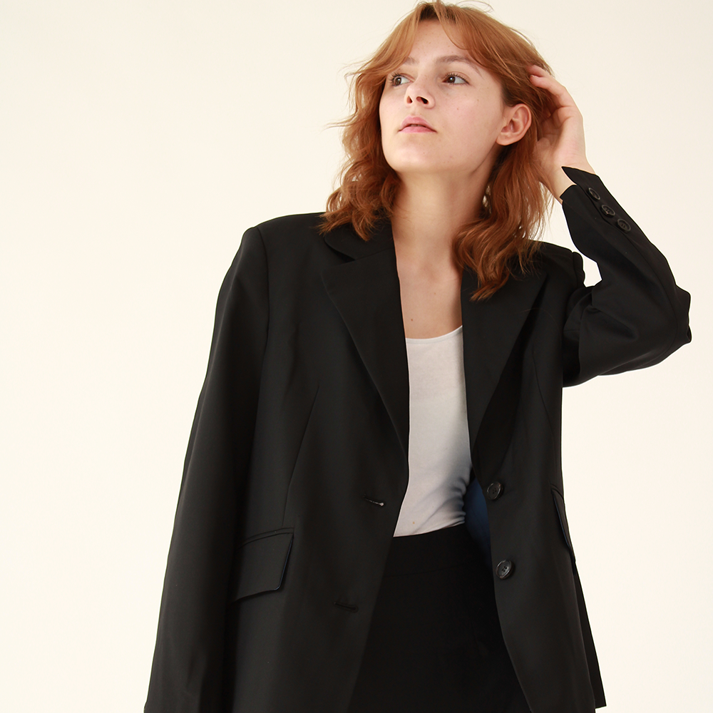 Discover the Ahkeke London Signature Classic Black Blazer. Perfect for any occasion. Shop now at our online store for clothing. Shop now!