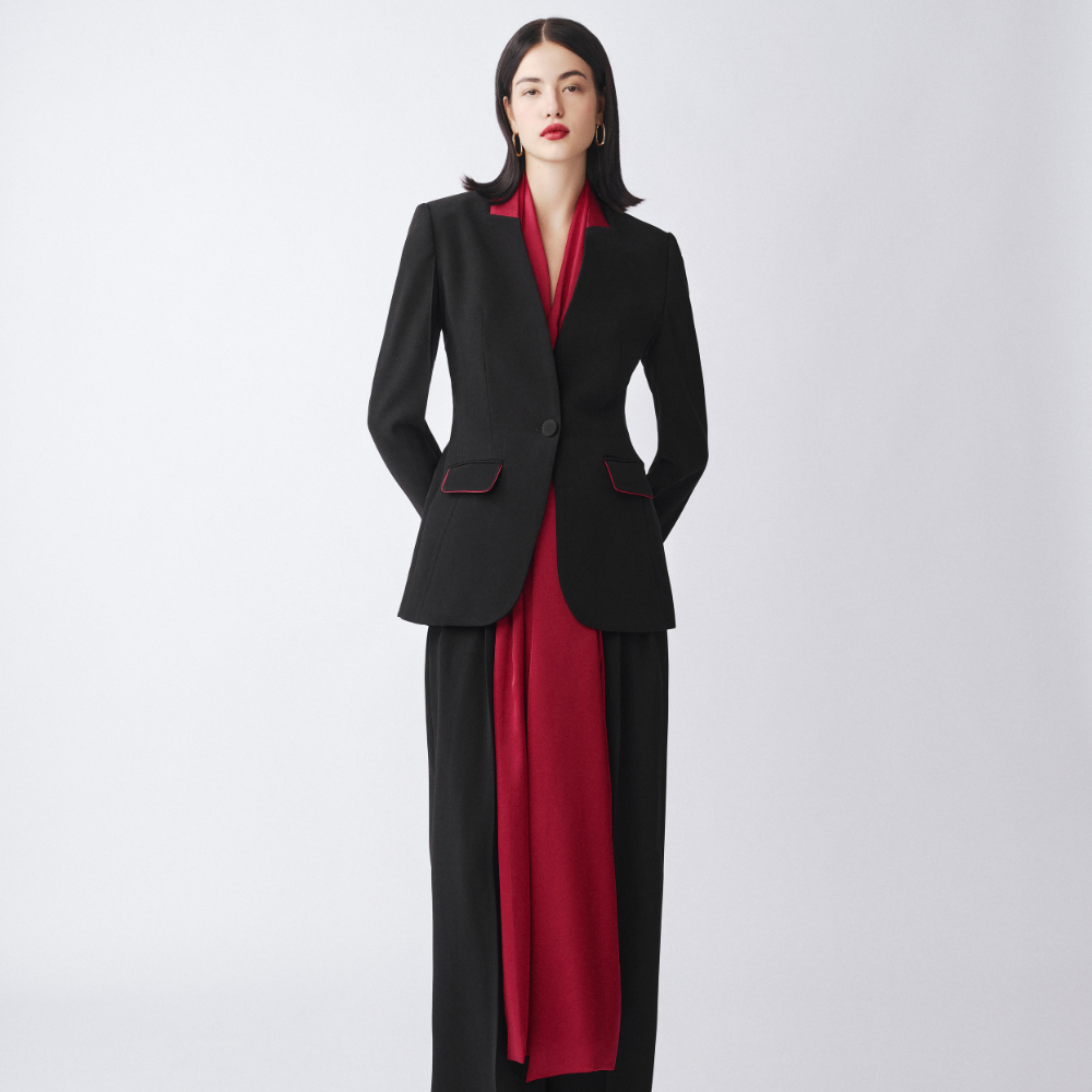 Alva Jacket is perfect for designer shopping looks. Shop Now!