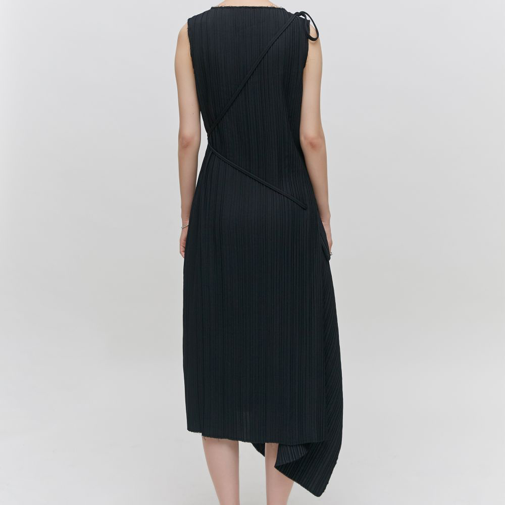 Asymmetric Draped Pleated Sleeveless Dress