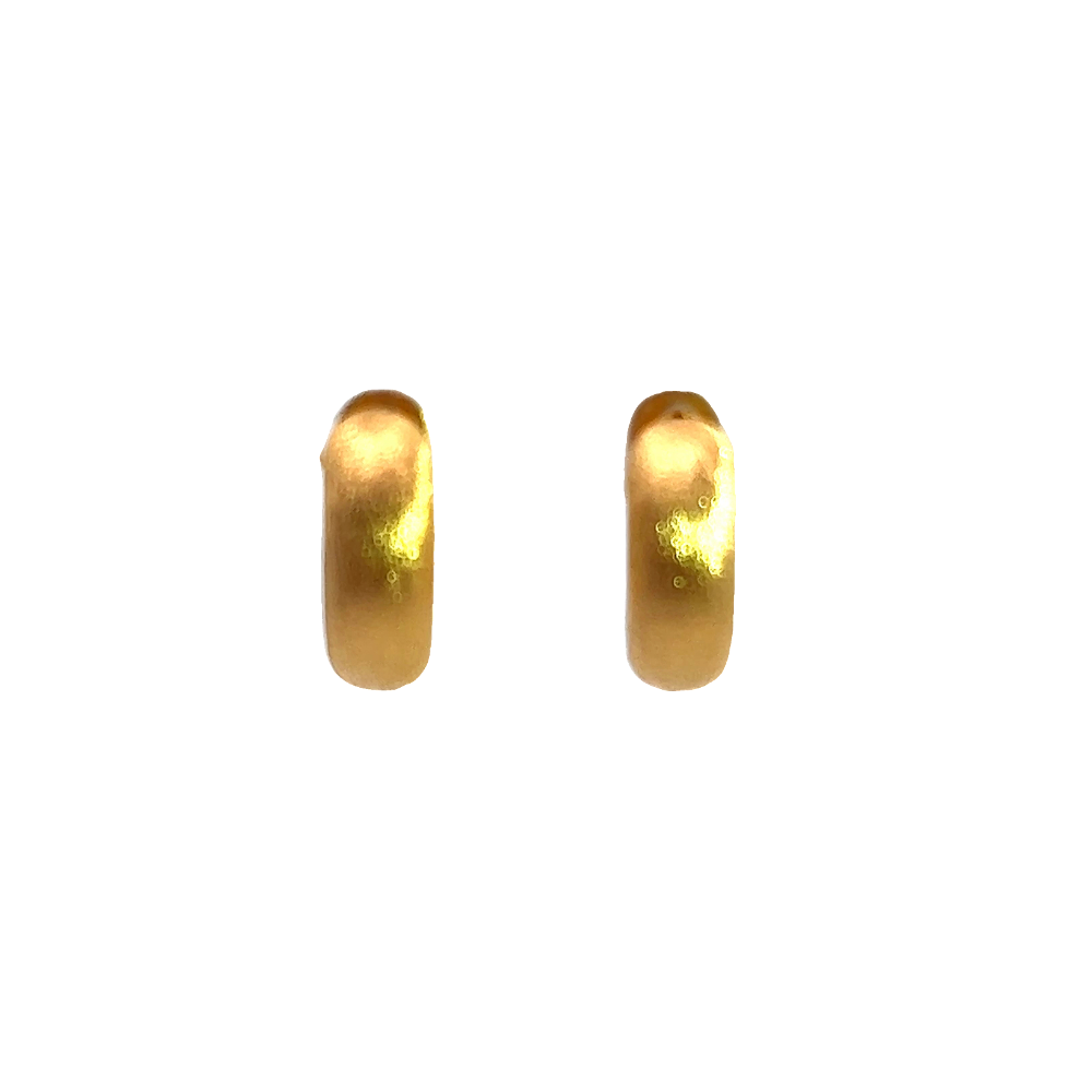 Shop online premium 18K gold dangler earrings with sparkling cubic zirconia stones.