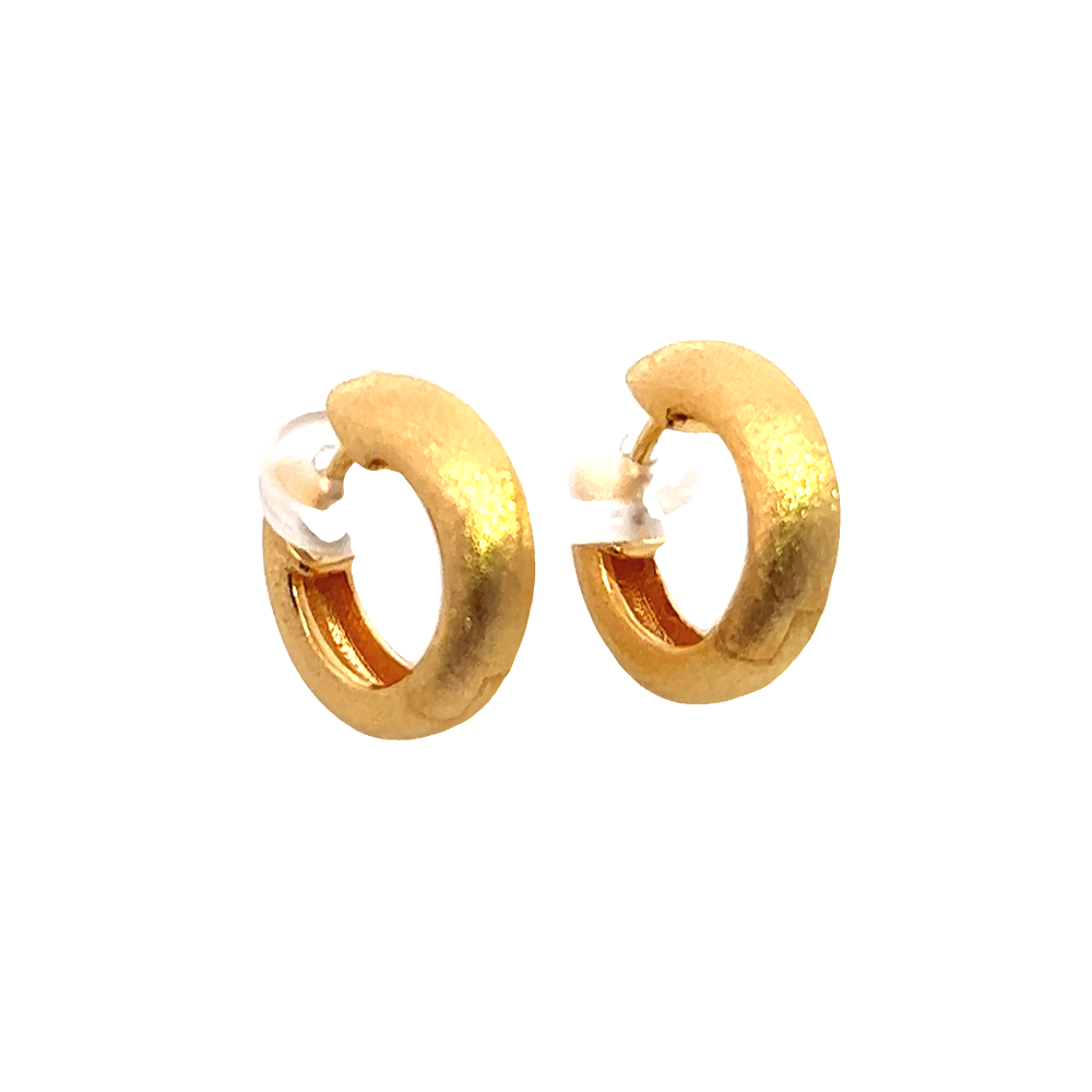 Shop online premium 18K gold dangler earrings with sparkling cubic zirconia stones.