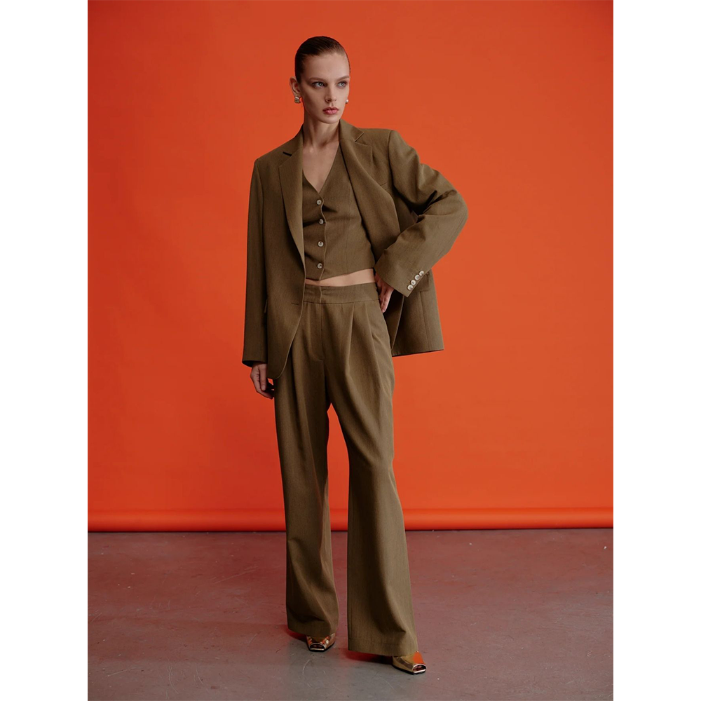 Boxy Oversize Blazer in Khaki