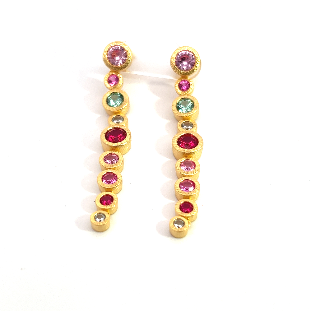 Shop online premium 18K gold shoulder duster earrings with ruby and sapphire gemstones.