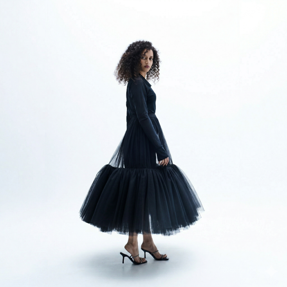 Chic flare skirt with voluminous detail, perfect for stylish day and evening looks. Shop online from our exclusive collection of premium styles.