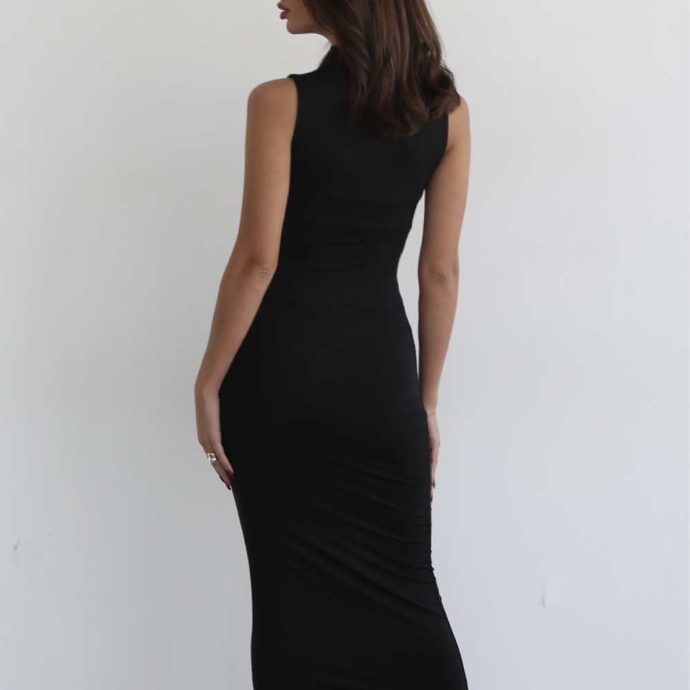 Sleeveless maxi stretch modal dress body fit cut with turtle neck.