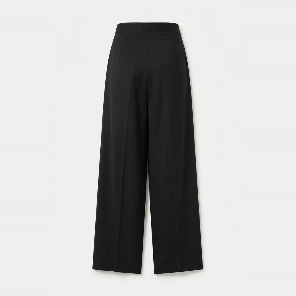 Shop online from our exclusive website and discover Eucalyptus Trousers crafted from premium TENCEL™ fabric for lightweight comfort, breathable wear, and timeless tailored style.