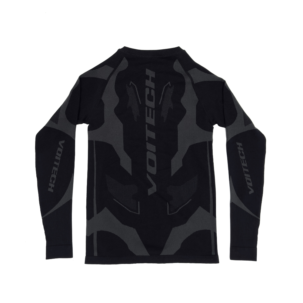 Shop online from our exclusive website and discover the Fractal Racing Long Sleeve by Voitech®, featuring compression knit fabric, engineered jacquard panels, and an F1-inspired technical performance design.
