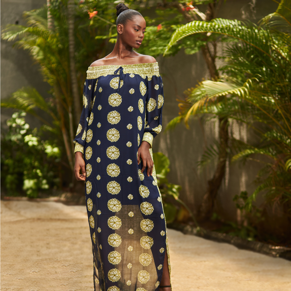 Step into comfort and style with the geometric chiffon maxi kaftan, your ideal wardrobe addition. Shop now!