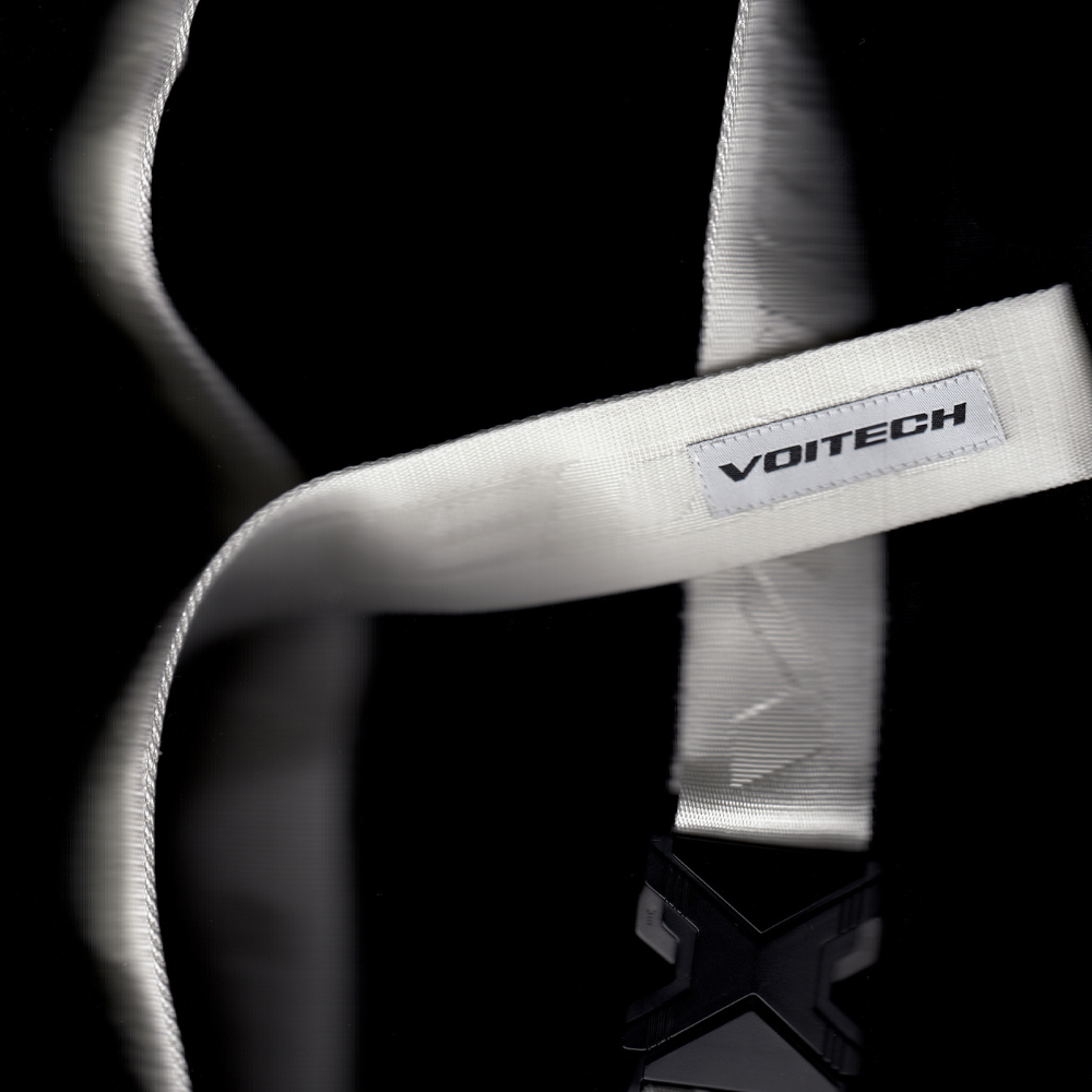 Shop online from our exclusive website and discover the Gridlock Belt by Voitech®, featuring durable jacquard webbing, a quick-lock buckle, and a modular industrial-inspired design.