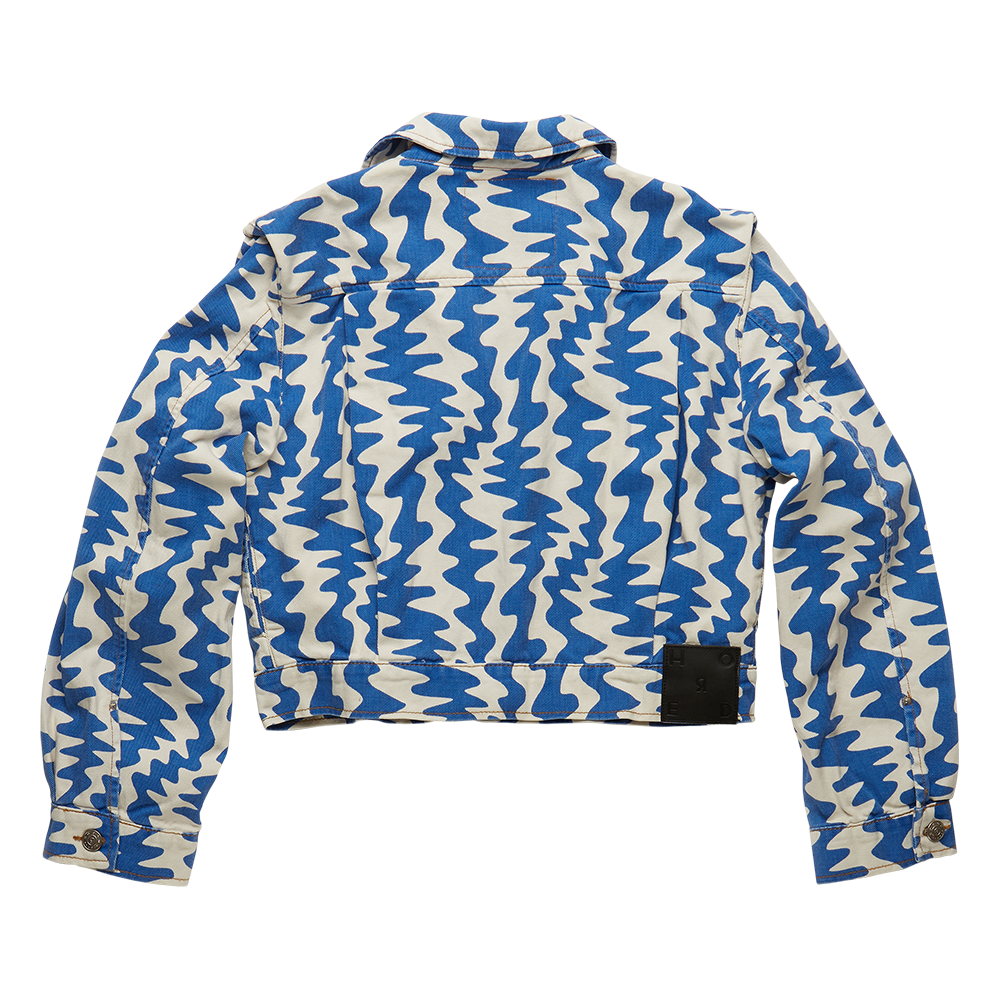 The Hatya light blue women's denim jacket is patterned with a wavy contrast motif in rigid denim 