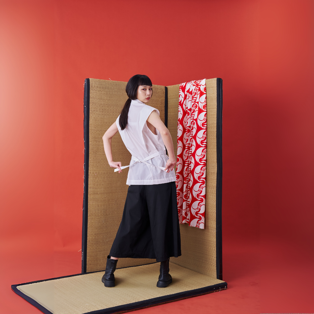 Explore INF Deconstructed Sleeveless Jinbei Shirt in clothing store for women. Shop Now!