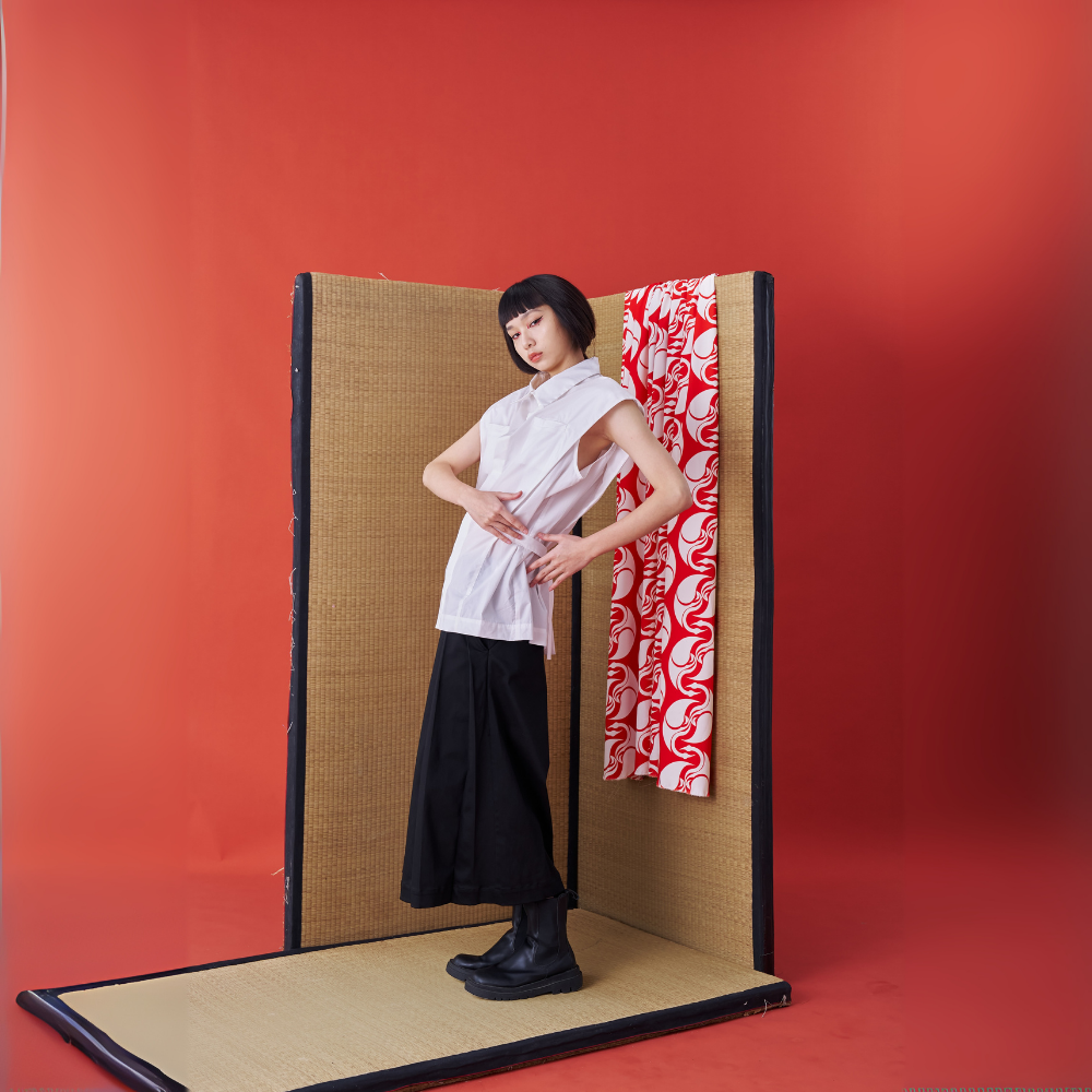 Explore INF Deconstructed Sleeveless Jinbei Shirt in clothing store for women. Shop Now!