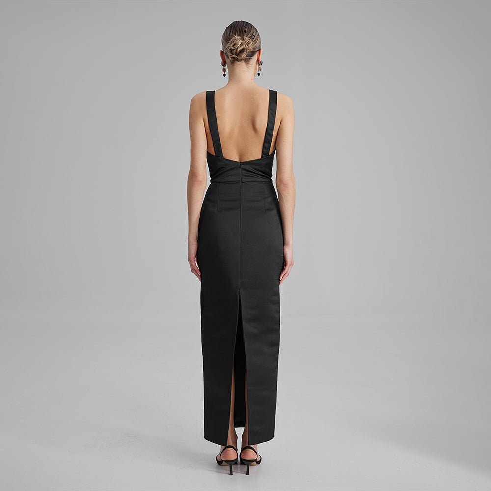 Explore women's evening dresses with our black column silhouette dress with a square neckline & adjustable straps to elevate your style. Shop now!