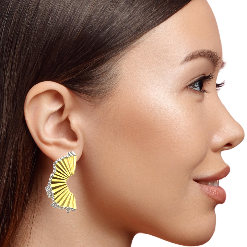 Shop online premium 18K gold fan stud earrings with sparkling cubic zirconia stones.