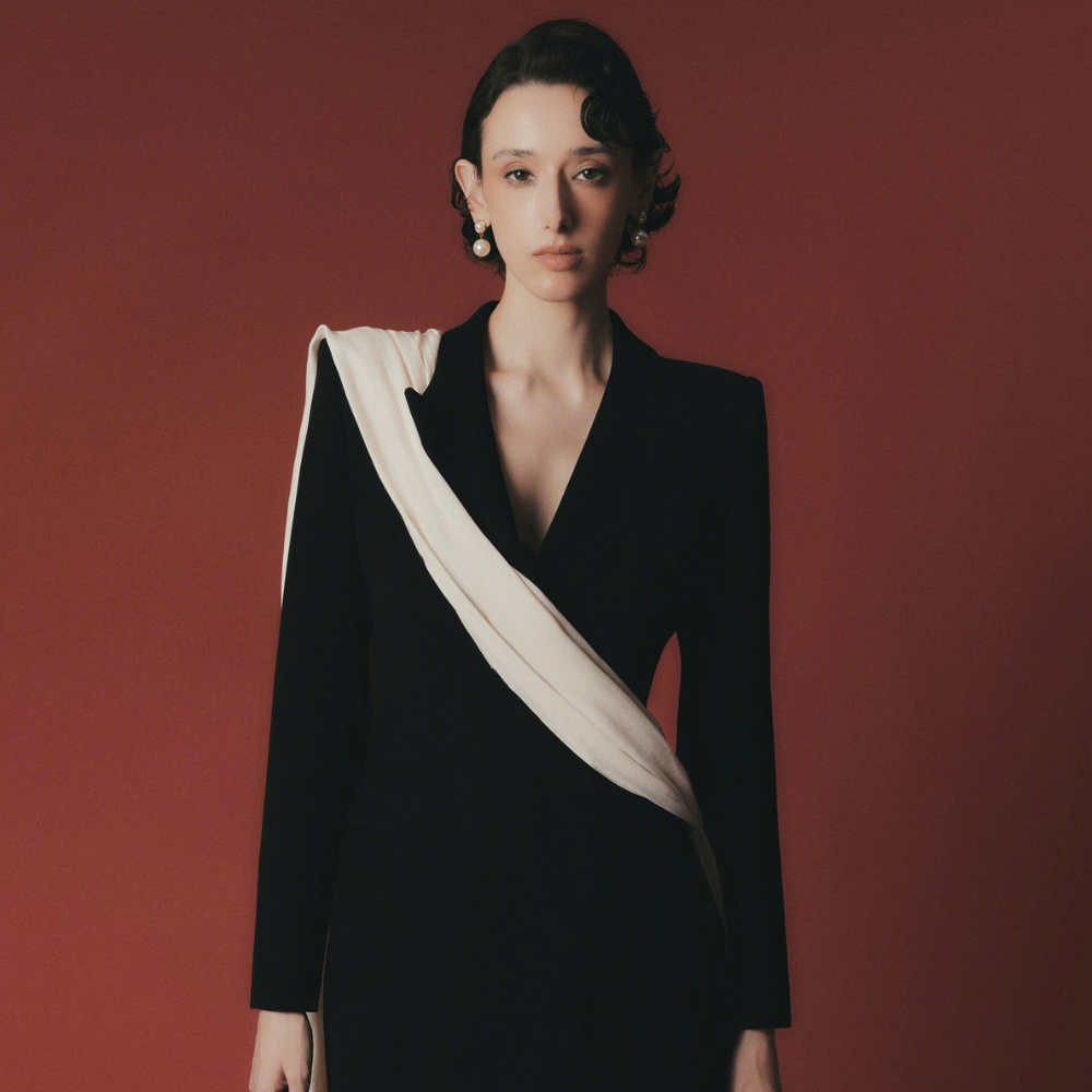 Shopping attire made elegant in Starlight Sheath Dress design. Shop Now!