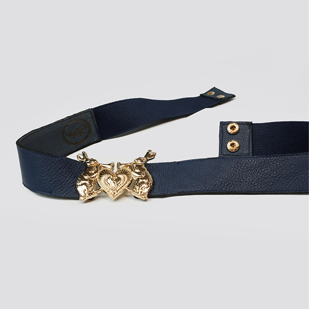 Women's Belt in navy leather with a charming Mystic Rabbit Buckle – perfect elegance. Add sophistication to your outfit. Shop now!