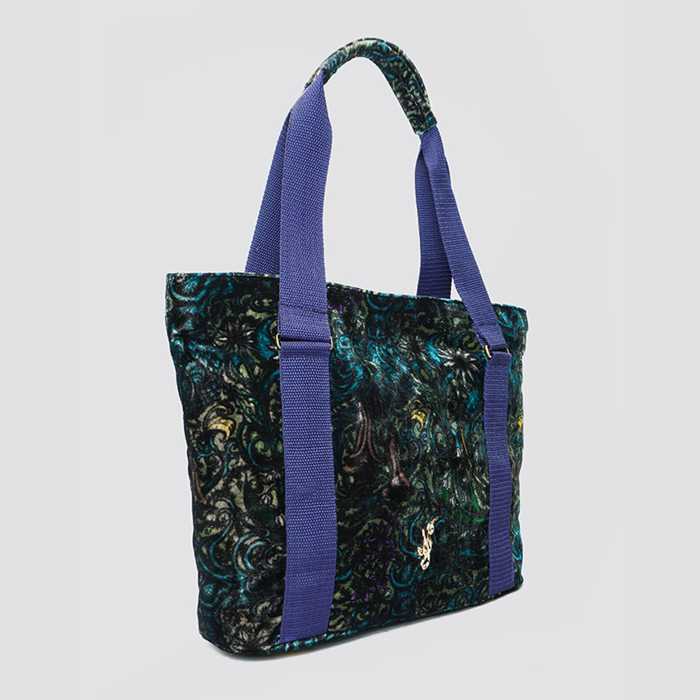 Elevate your style with Natasha Silk Velvet Womens Bag in Dragon Print. A must-have accessory. Add a touch of luxury. Shop Now!