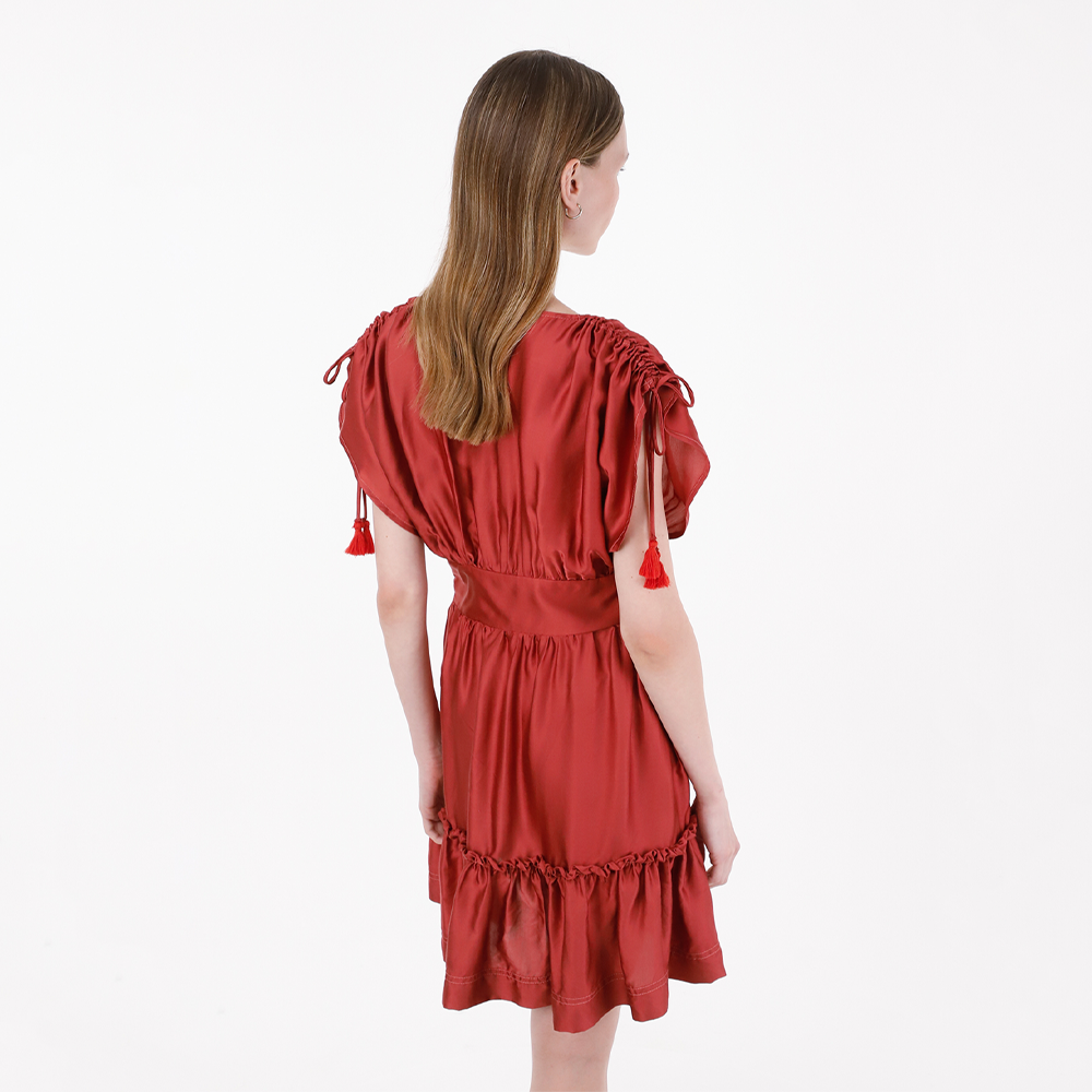 Olimpia Dress, the perfect companion for sunny days. 