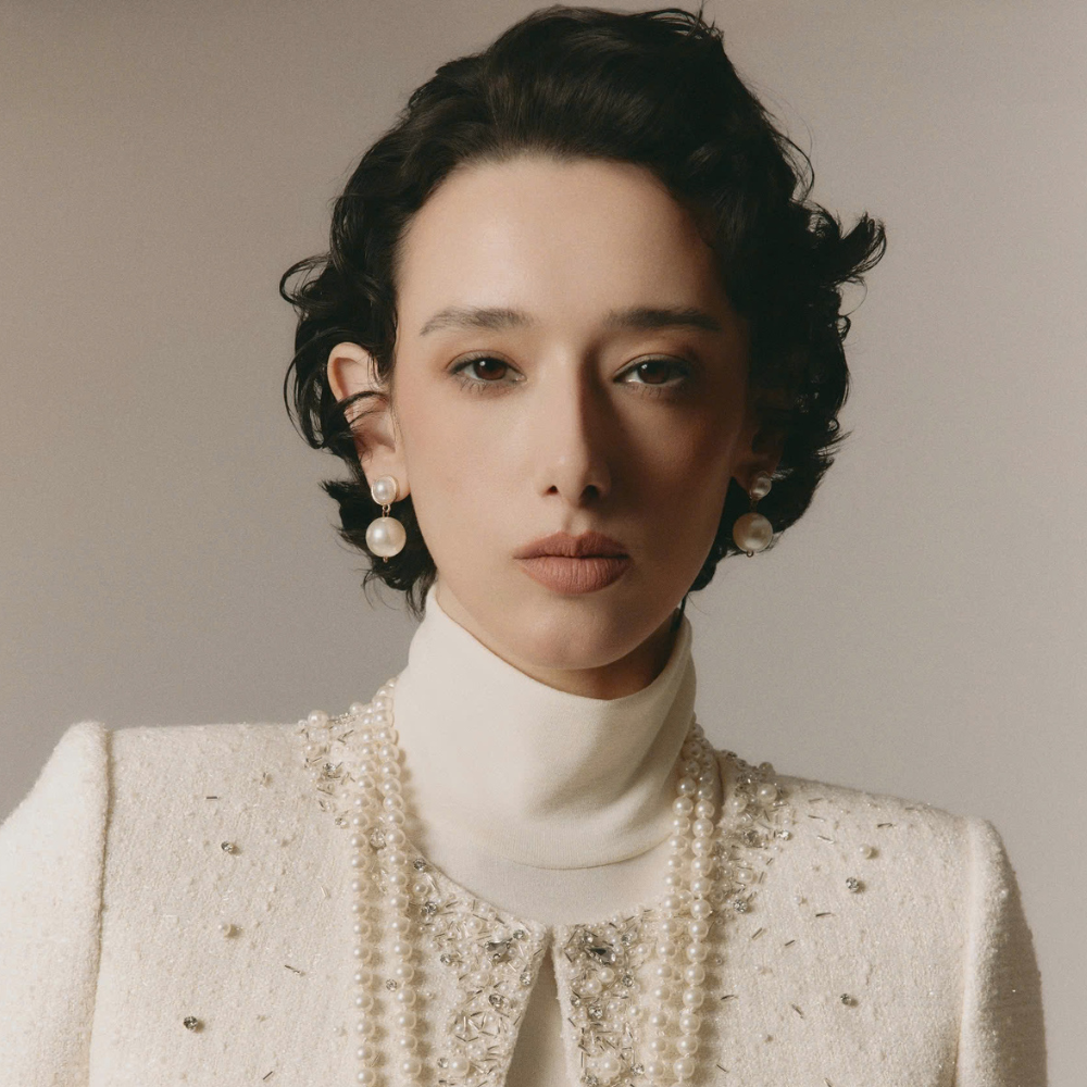 Find Olivia Straight Tweed Jacket in our dress shop edit. Shop Now!