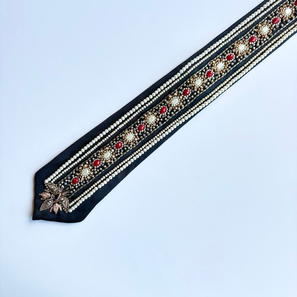 Discover Ornate Pearl Luxe Fashion Accessories Crafted For Modern Luxury. Shop Now!