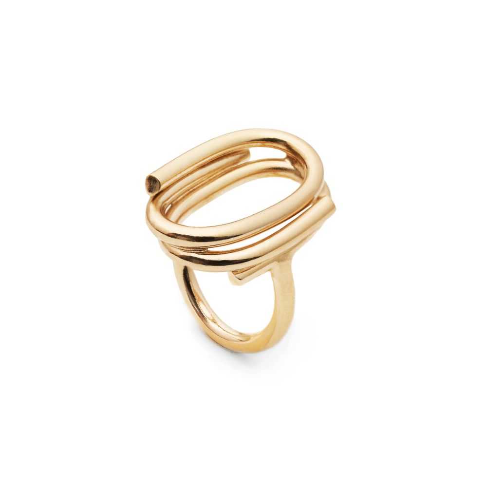 Gold or silver tone plated brass oval chain ring.