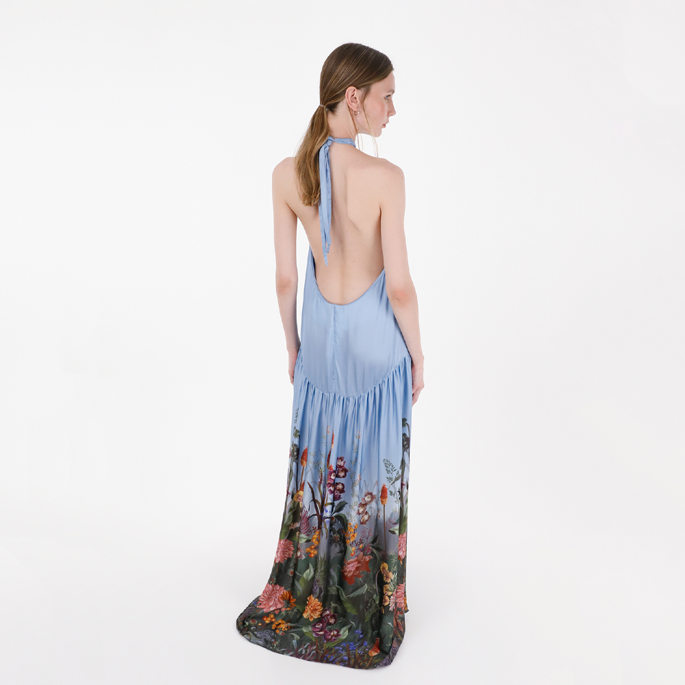 Discover the magic of the outdoors and the inspiration of nature with our Maxi Pangola Dress. 